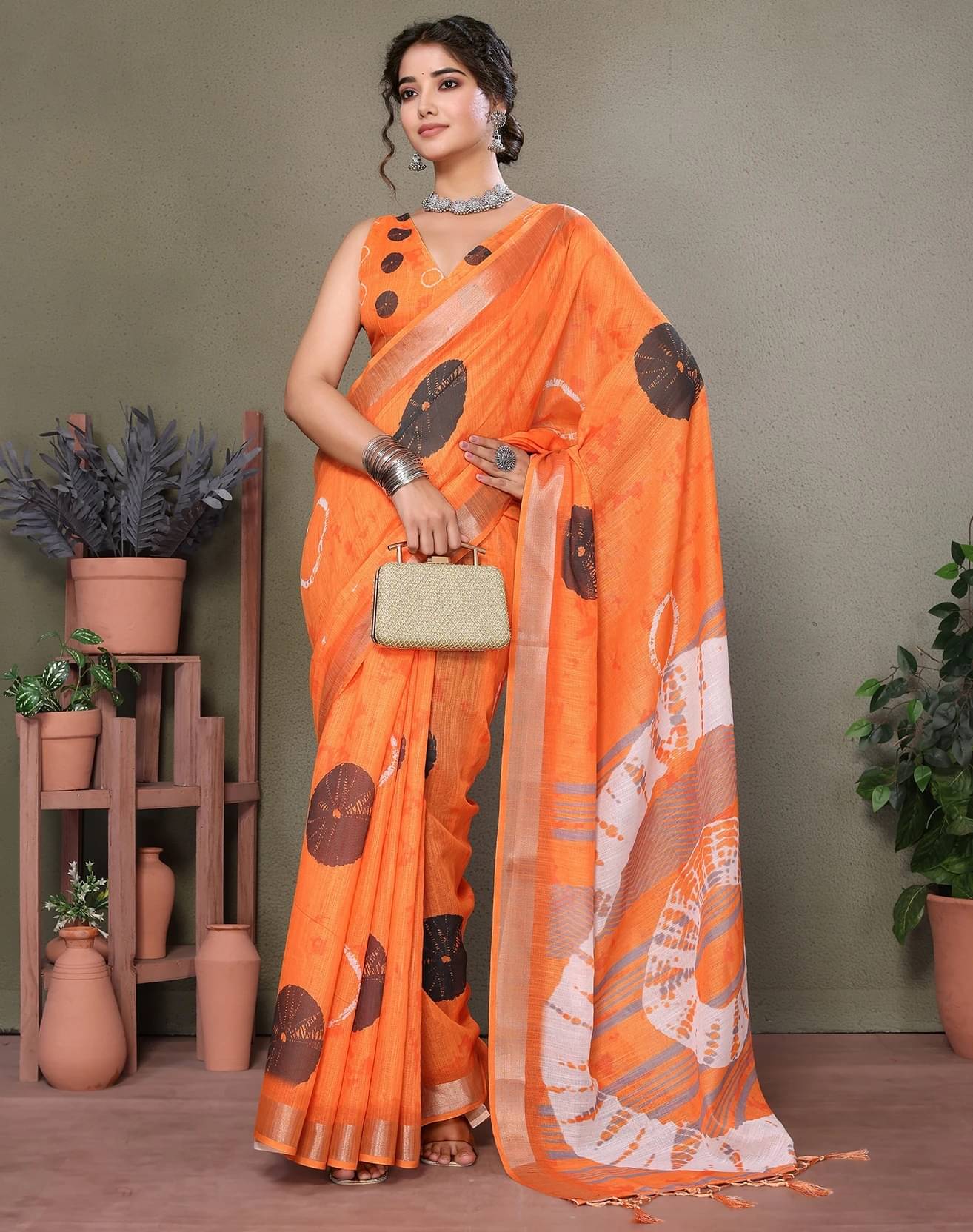     			Yashika Cotton Silk Woven Regular Saree With Unstitched Blouse Piece ( Orange )
