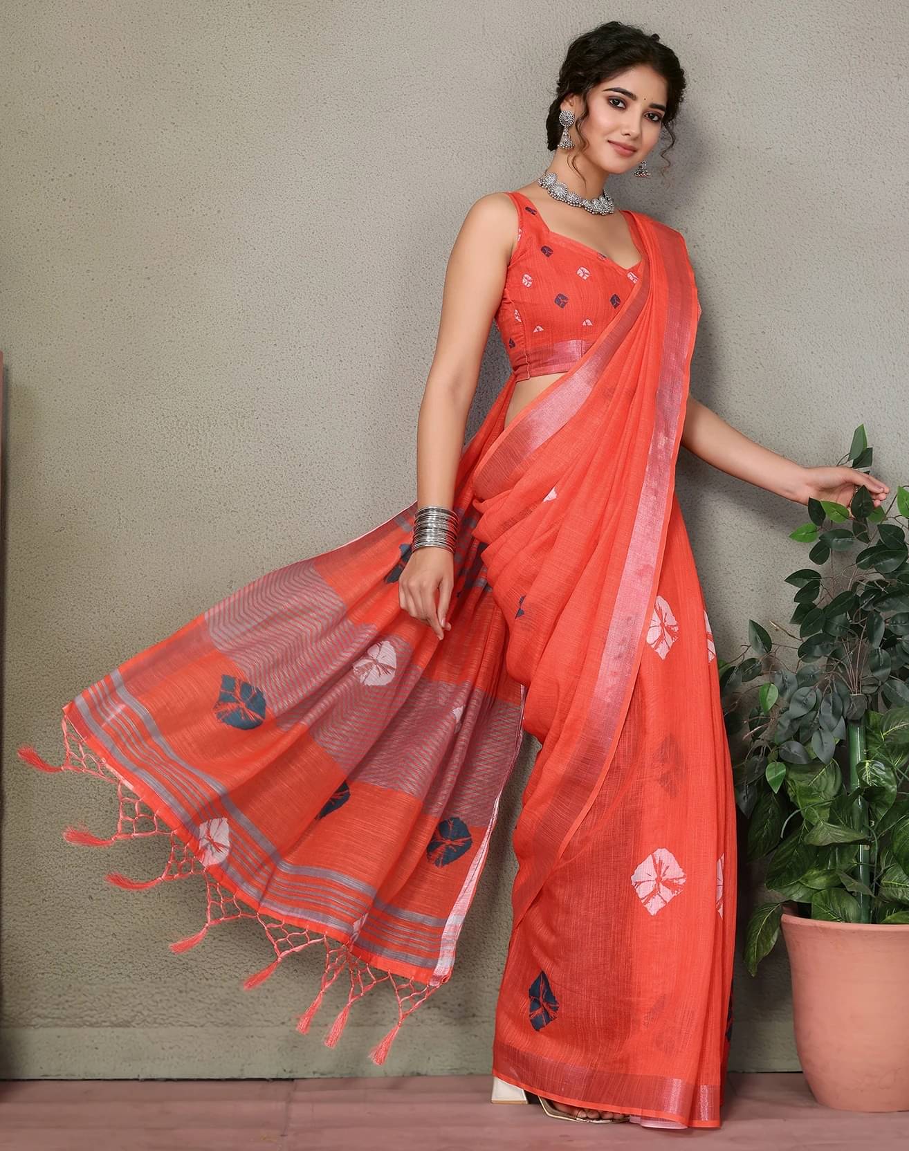 Yashika Cotton Silk Woven Regular Saree With Unstitched Blouse Piece ( Orange )     			Yashika Cotton Silk Woven Regular Saree With Unstitched Blouse Piece ( Orange )