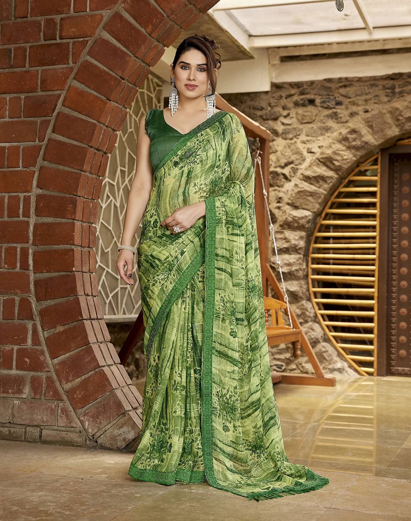     			Yashika Georgette Embellished Regular Saree With Unstitched Blouse Piece ( Green )