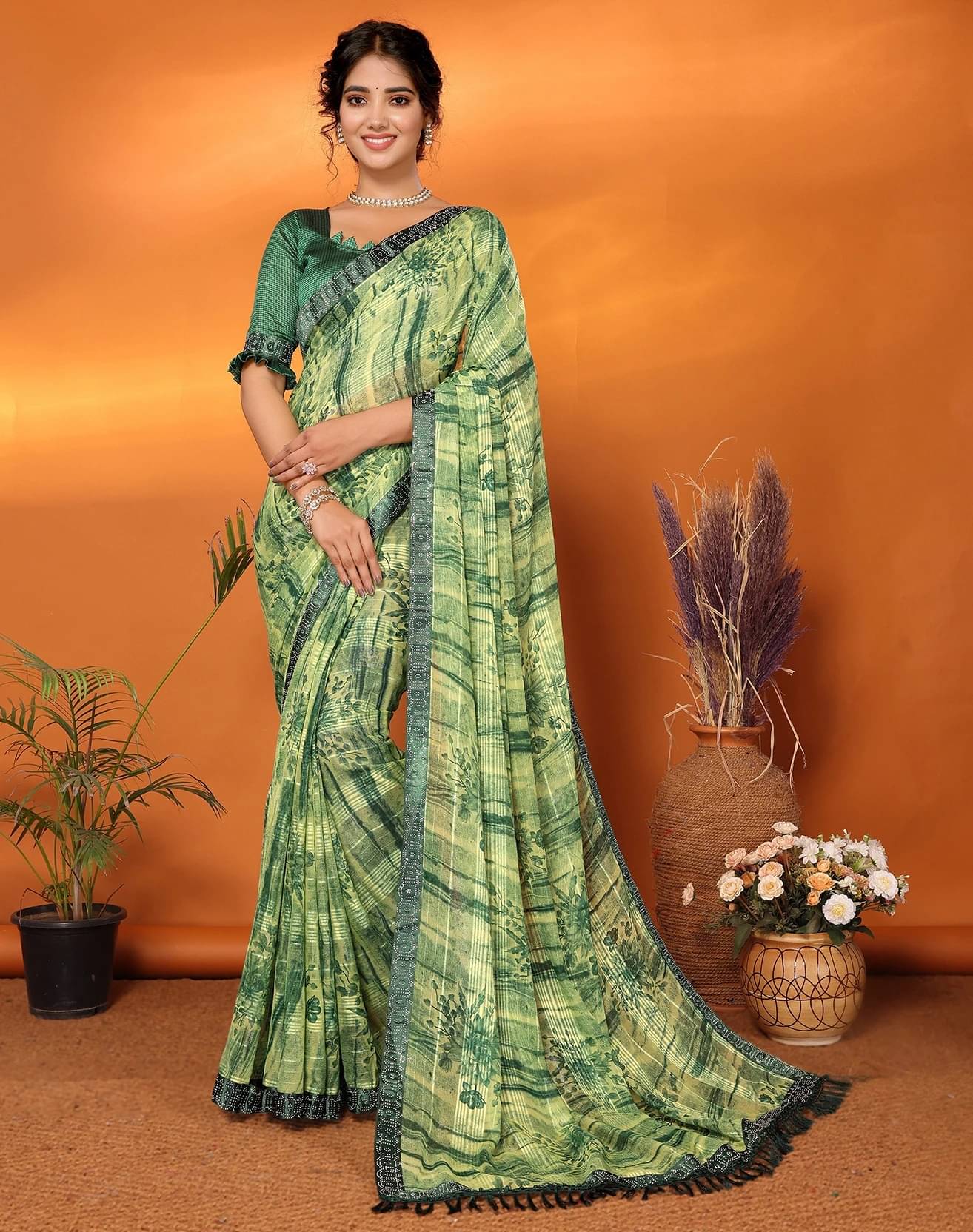     			Yashika Georgette Embellished Regular Saree With Unstitched Blouse Piece ( Green )
