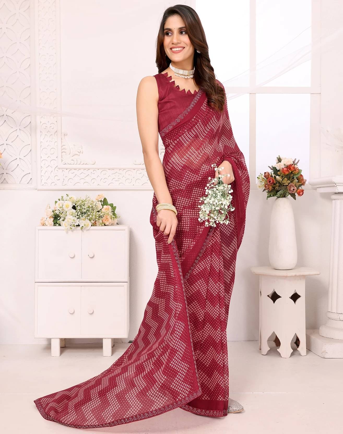     			Yashika Georgette Embellished Regular Saree With Unstitched Blouse Piece ( Maroon )