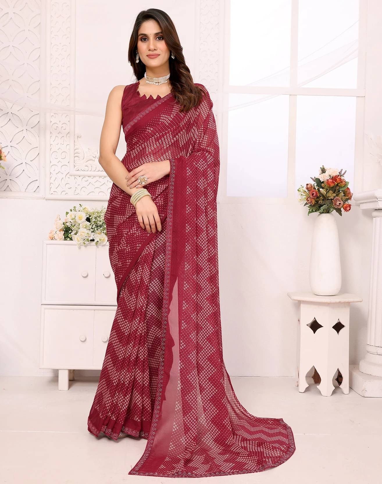     			Yashika Georgette Embellished Regular Saree With Unstitched Blouse Piece ( Maroon )
