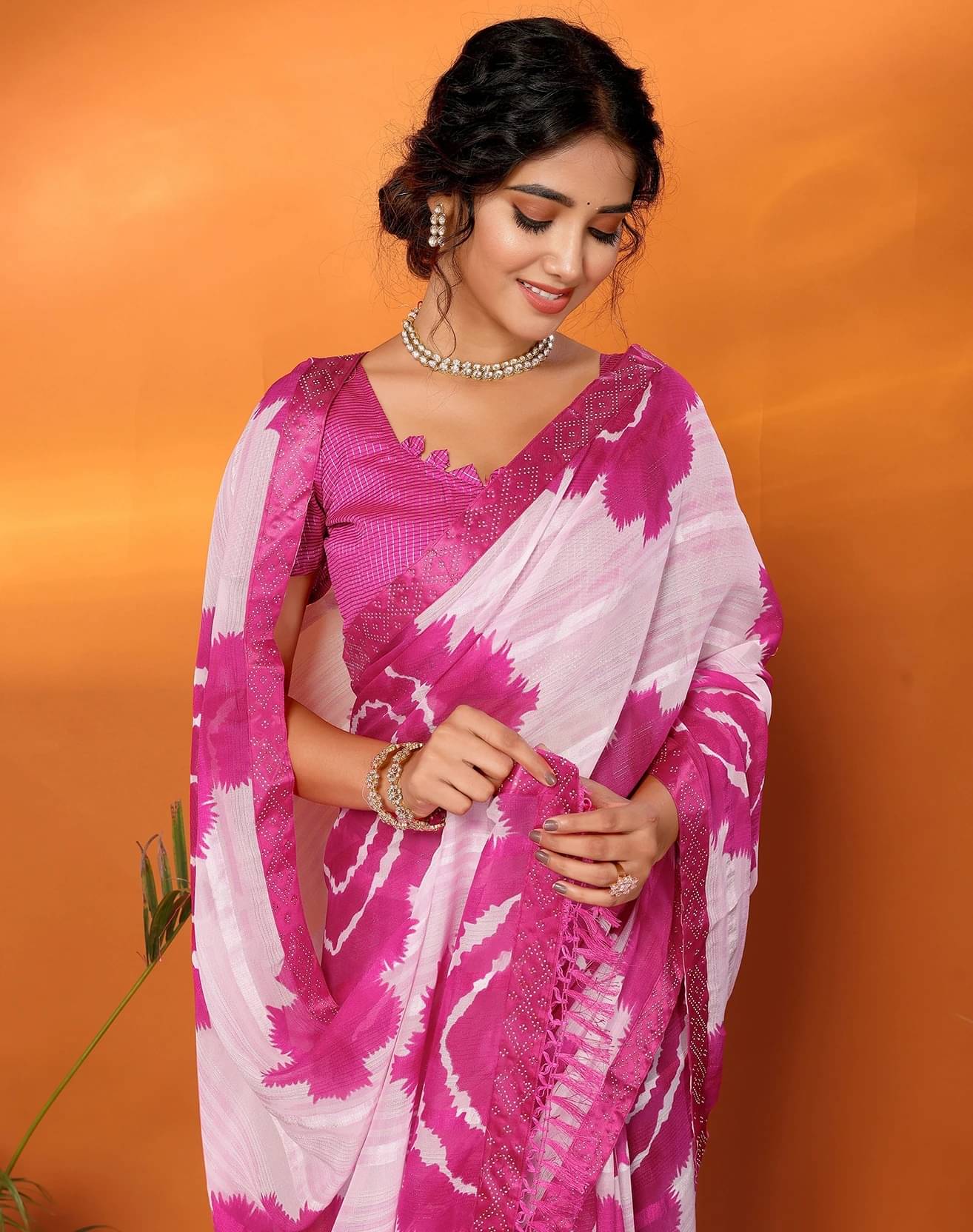Yashika Georgette Embellished Regular Saree With Unstitched Blouse Piece ( Pink )     			Yashika Georgette Embellished Regular Saree With Unstitched Blouse Piece ( Pink )