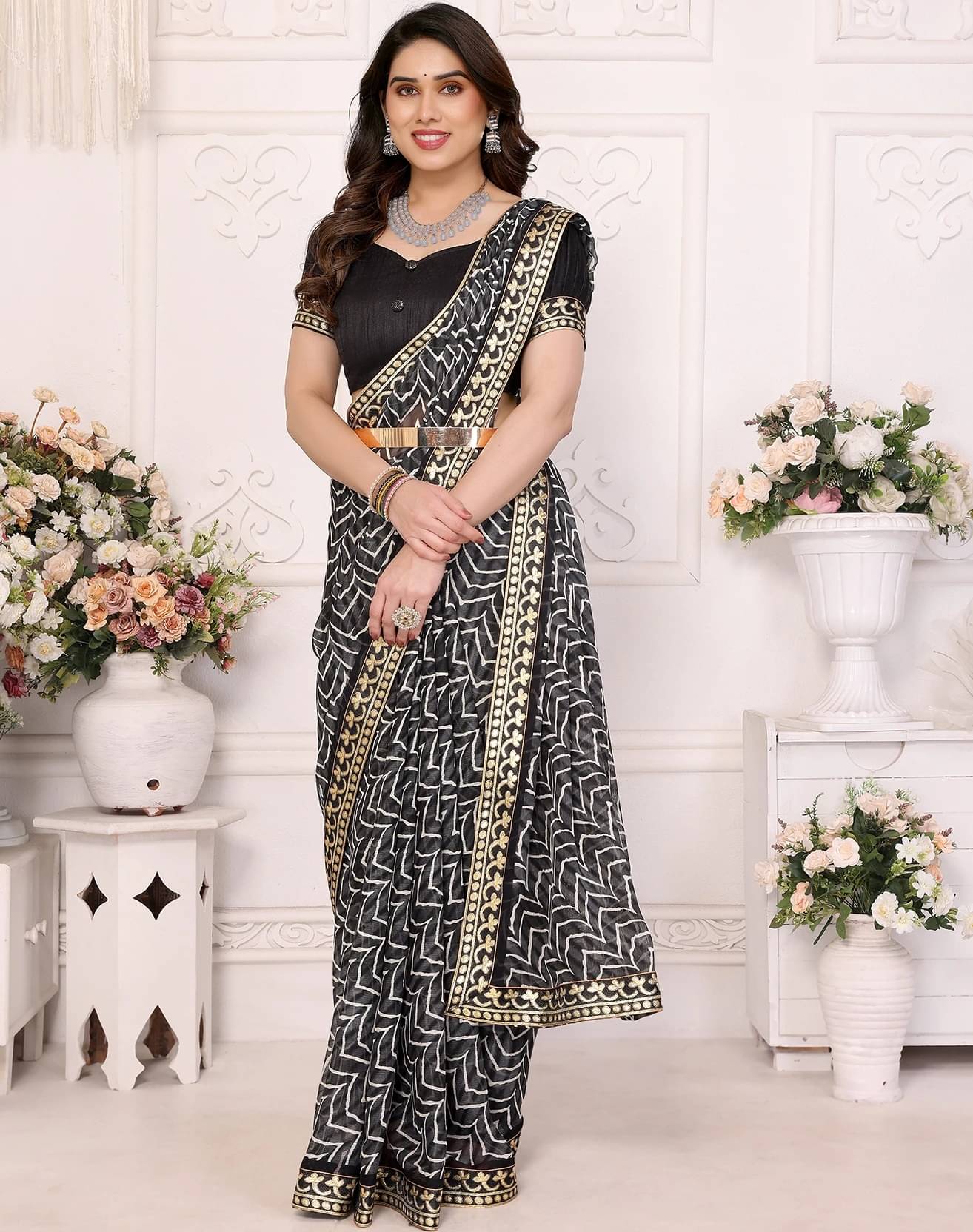 Yashika Georgette Printed Bandhani Sarees With Unstitched Blouse Piece ( Black ) Yashika Georgette Printed Bandhani Sarees With Unstitched Blouse Piece ( Black )