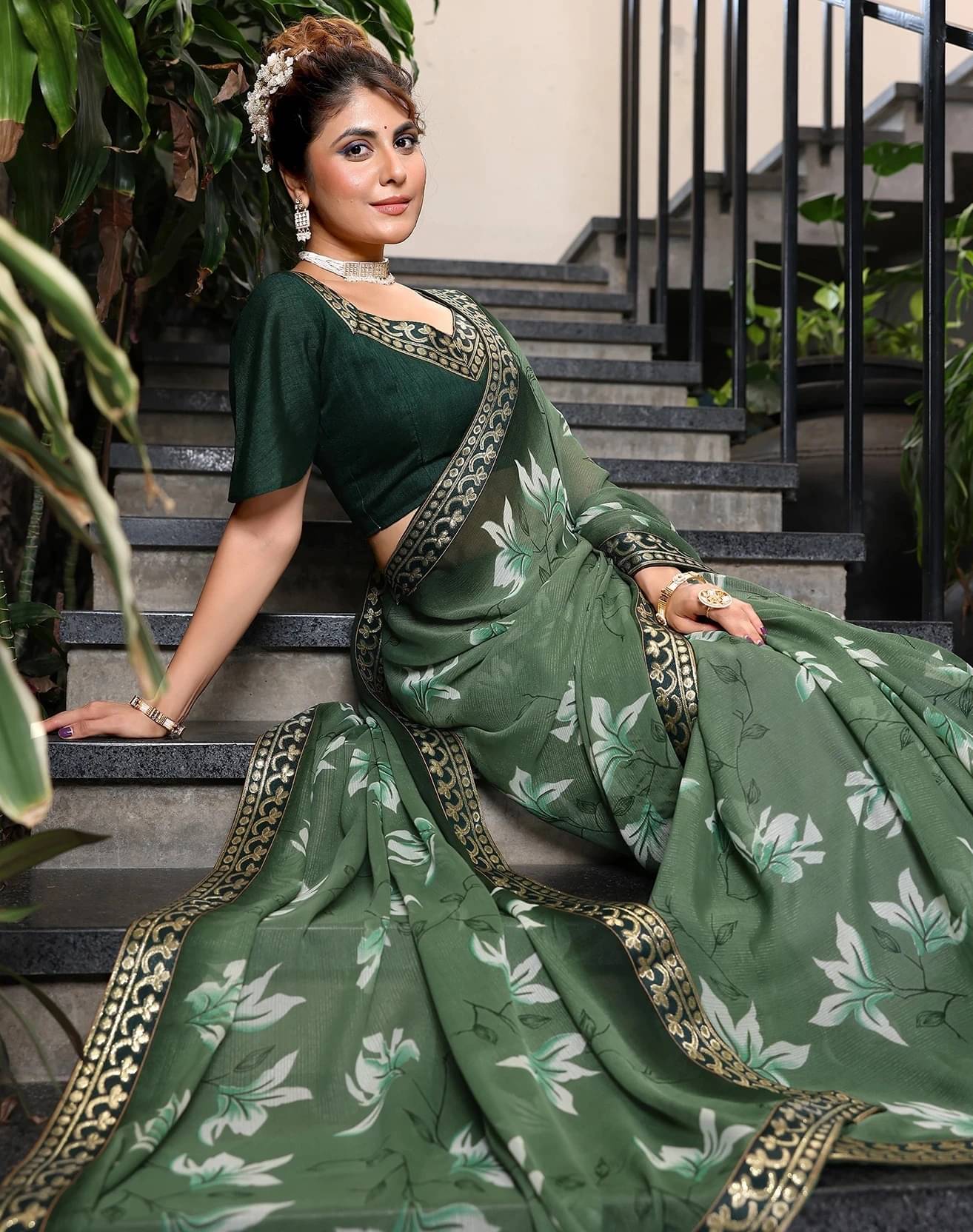 Yashika Georgette Printed Bandhani Sarees With Unstitched Blouse Piece ( Green ) Yashika Georgette Printed Bandhani Sarees With Unstitched Blouse Piece ( Green )