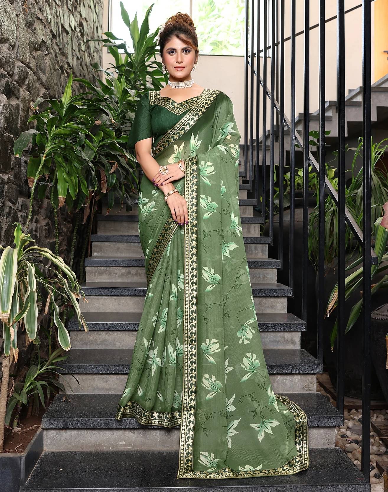 Yashika Georgette Printed Regular Saree With Unstitched Blouse Piece ( Green )     			Yashika Georgette Printed Regular Saree With Unstitched Blouse Piece ( Green )