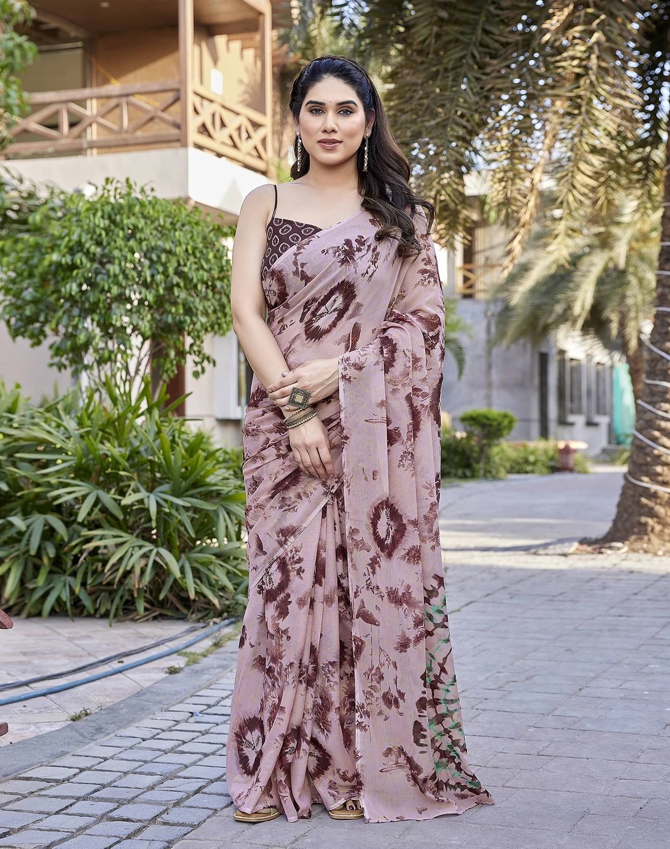    			Yashika Georgette Printed Regular Saree With Unstitched Blouse Piece ( Purple )