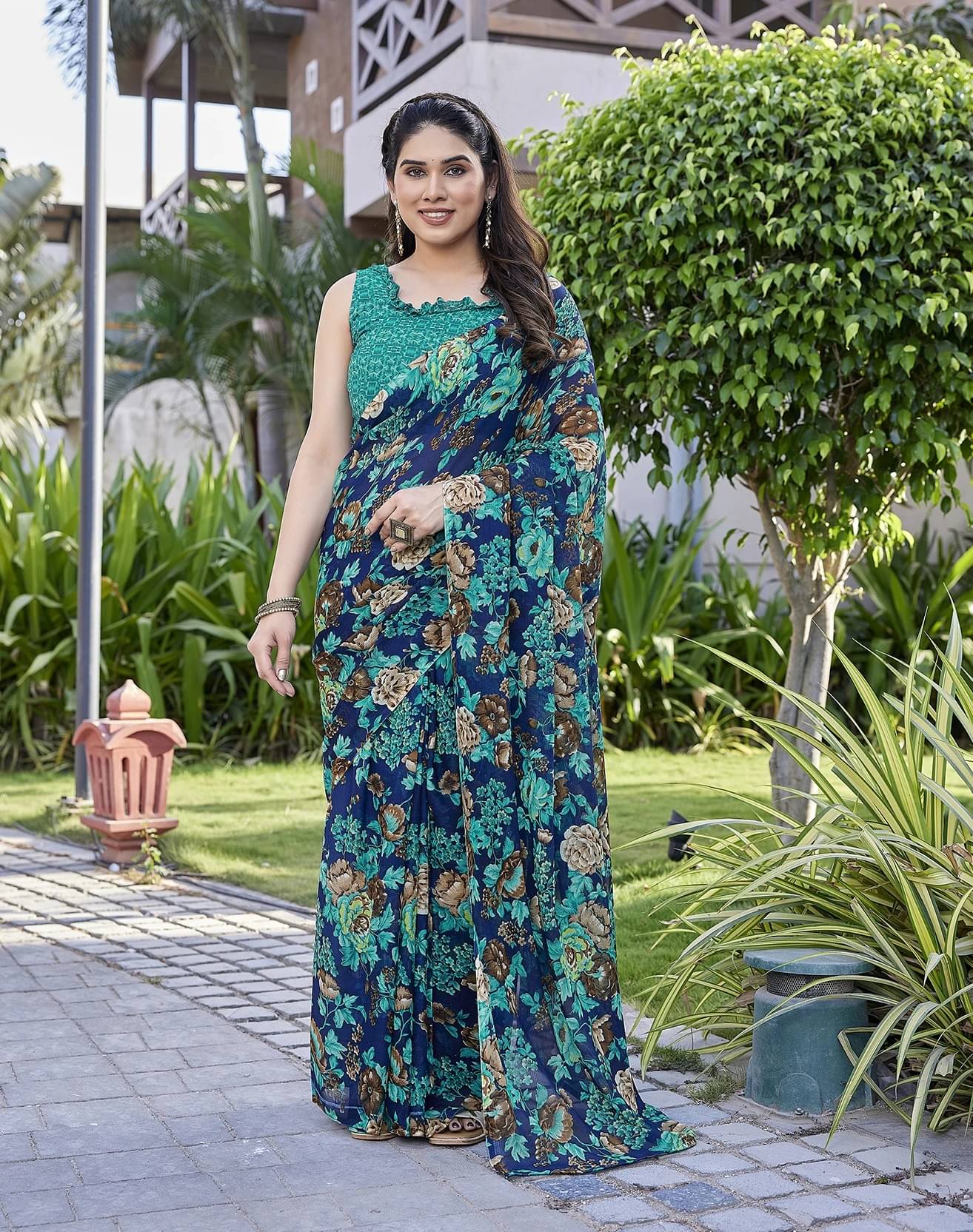     			Yashika Georgette Printed Regular Saree With Unstitched Blouse Piece ( Blue )
