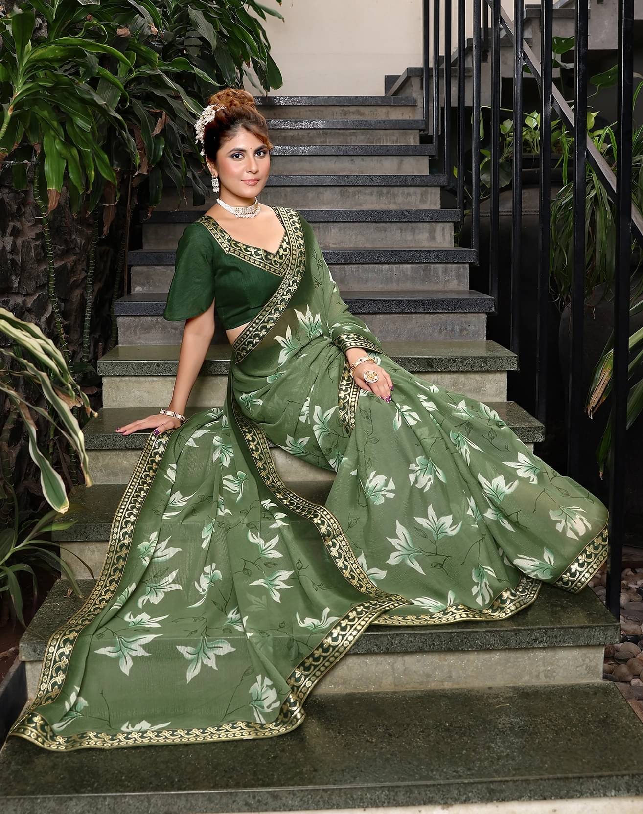 Yashika Georgette Printed Regular Saree With Unstitched Blouse Piece ( Green ) Yashika Georgette Printed Regular Saree With Unstitched Blouse Piece ( Green )
