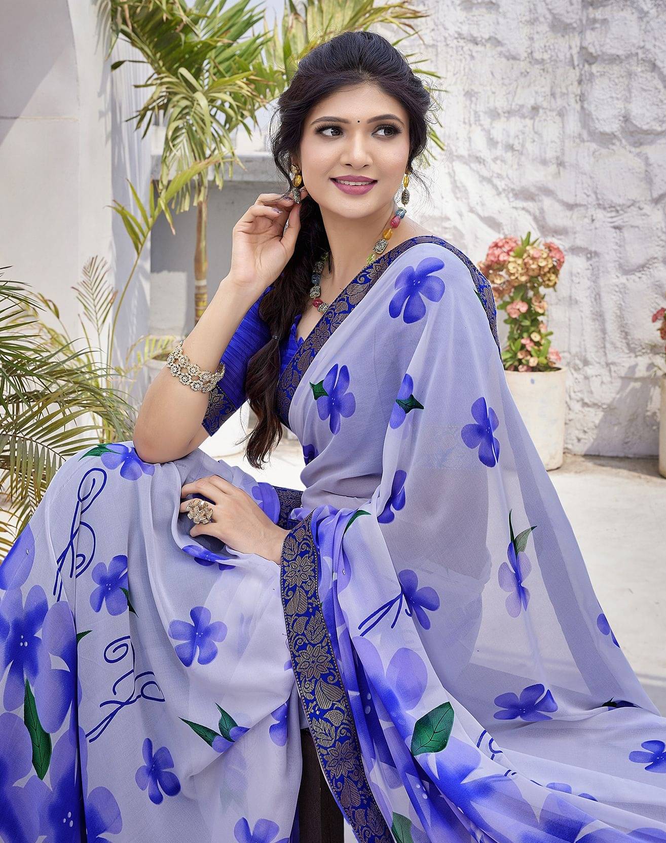 Yashika Georgette Printed Regular Saree With Unstitched Blouse Piece ( Purple ) Yashika Georgette Printed Regular Saree With Unstitched Blouse Piece ( Purple )