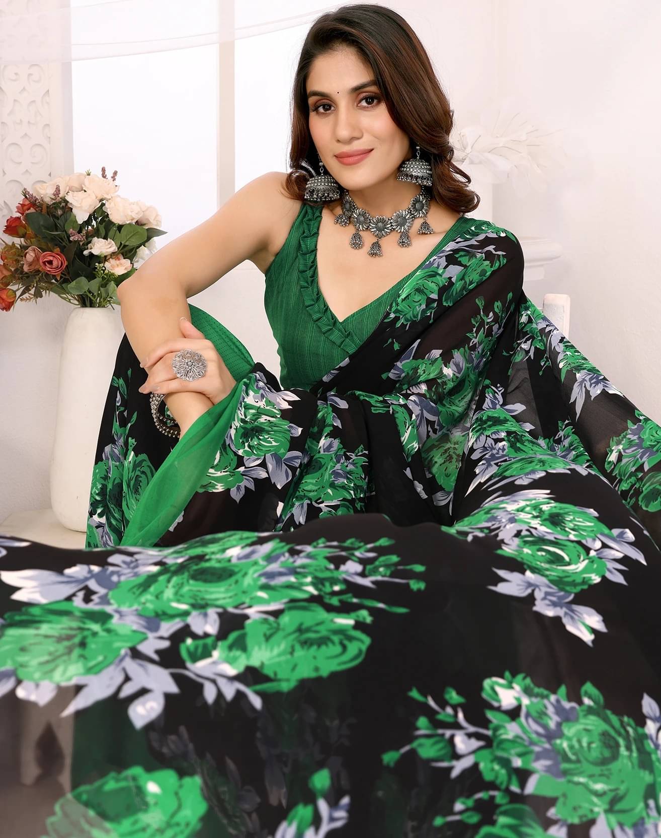    			Yashika Georgette Printed Regular Saree With Unstitched Blouse Piece ( Green )