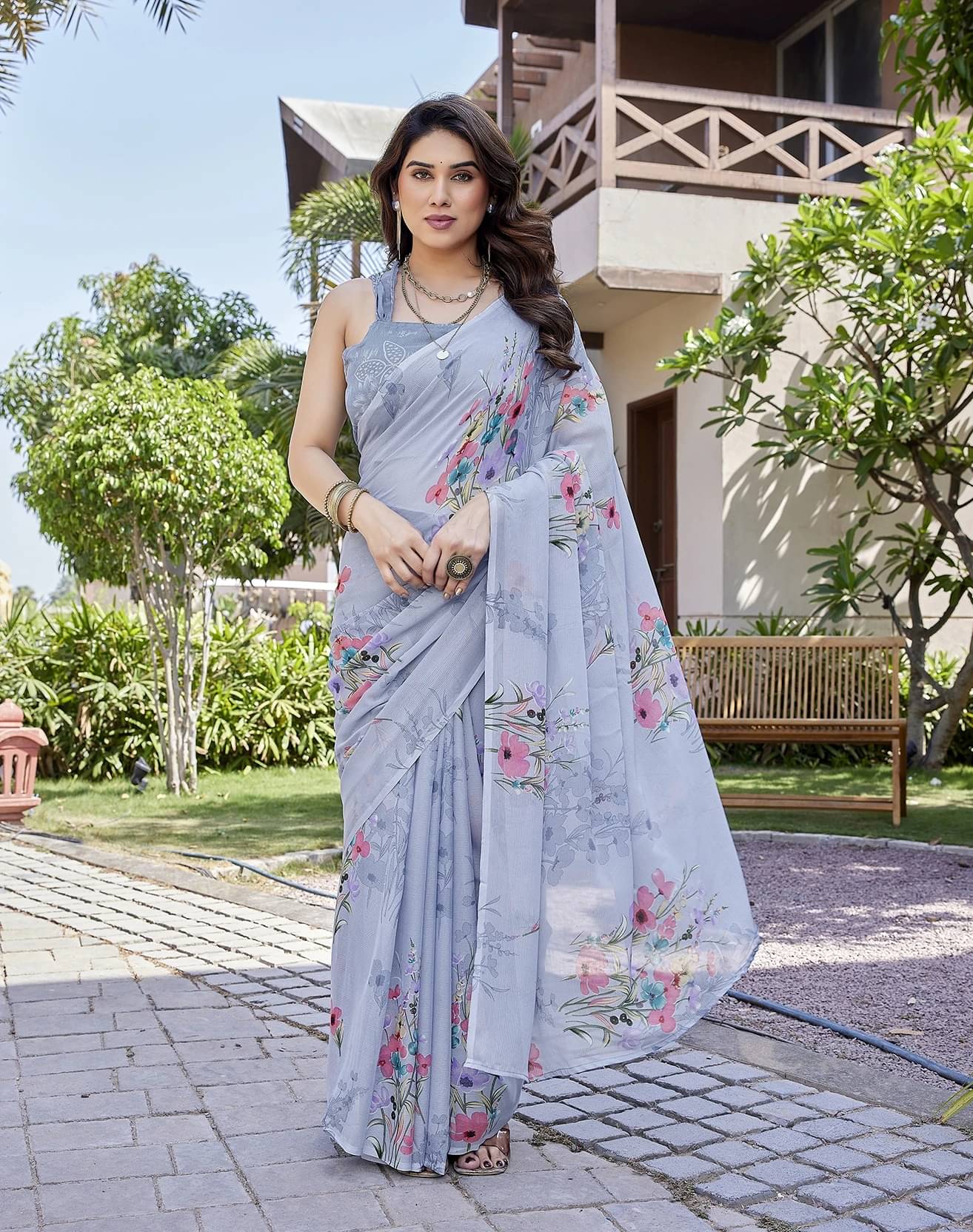 Yashika Georgette Printed Regular Saree With Unstitched Blouse Piece ( Grey ) Yashika Georgette Printed Regular Saree With Unstitched Blouse Piece ( Grey )