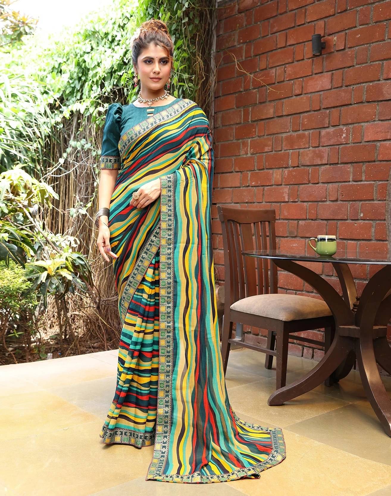 Yashika Georgette Printed Regular Saree With Unstitched Blouse Piece ( Green )     			Yashika Georgette Printed Regular Saree With Unstitched Blouse Piece ( Green )