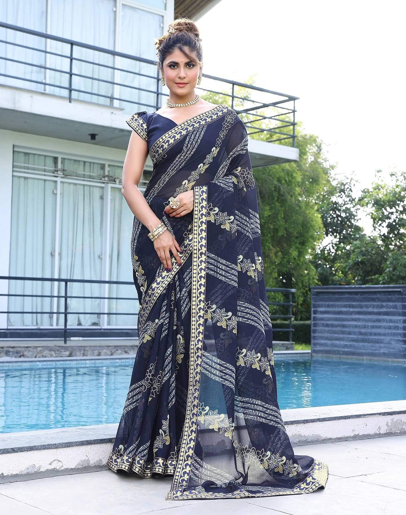     			Yashika Georgette Printed Regular Saree With Unstitched Blouse Piece ( Blue )