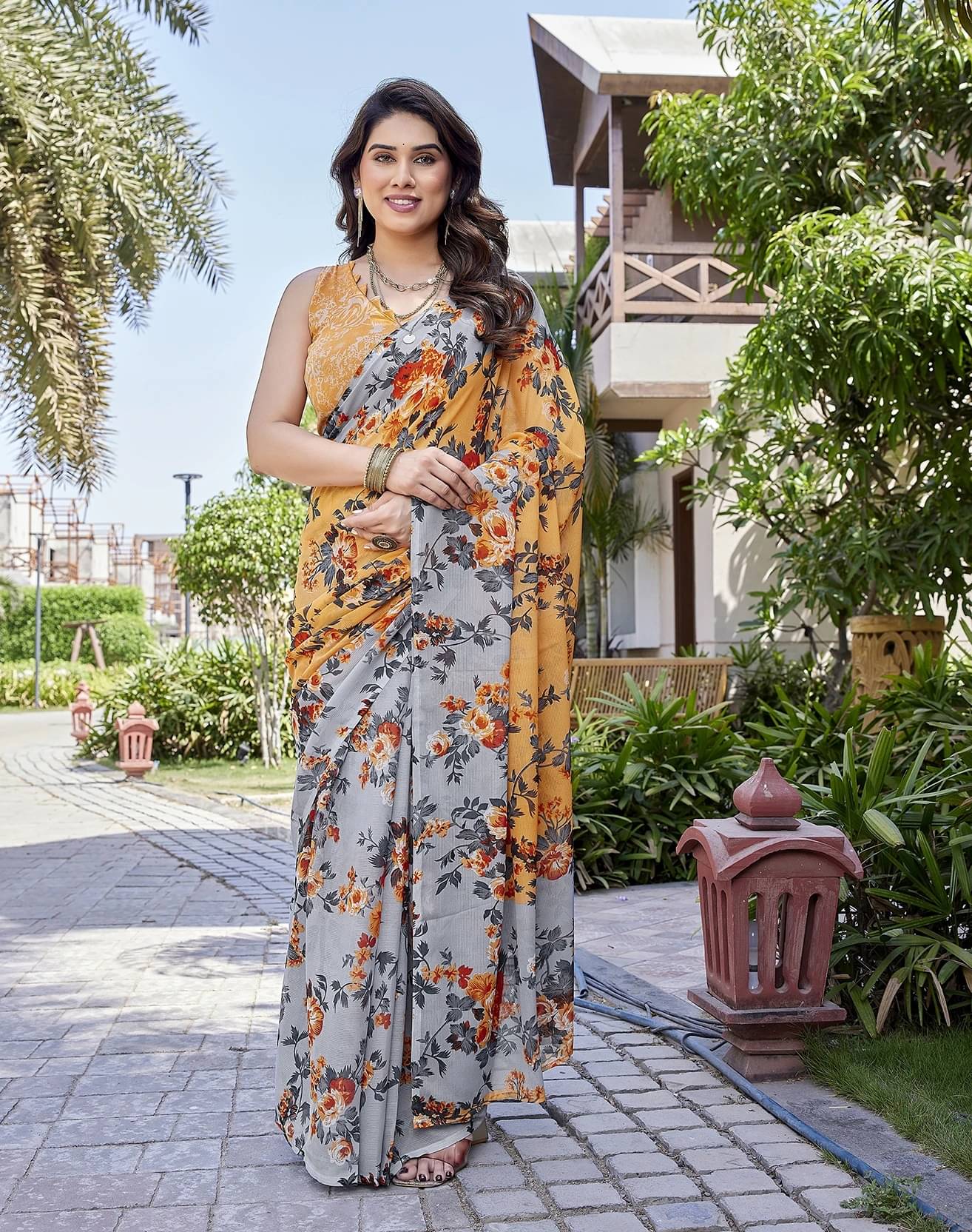     			Yashika Georgette Printed Regular Saree With Unstitched Blouse Piece ( Orange )