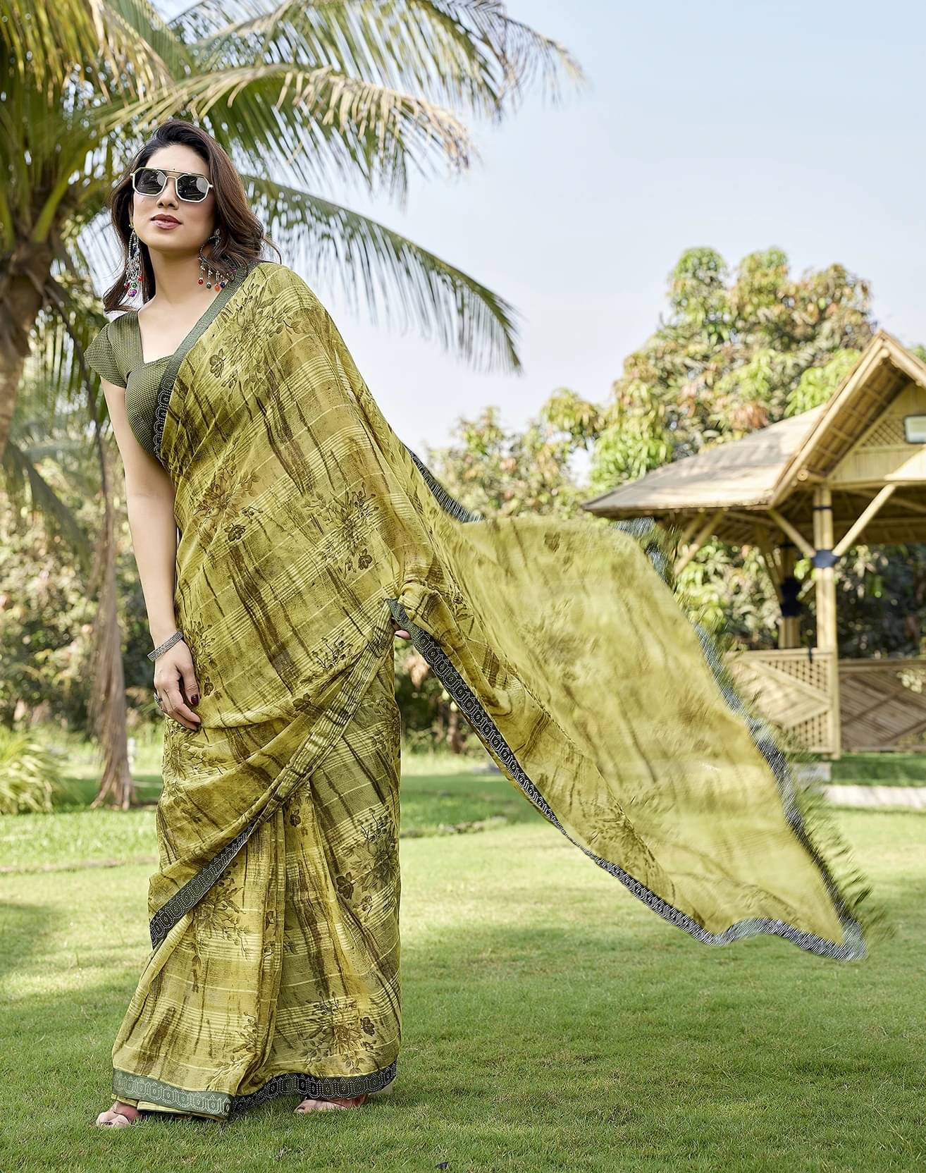     			Yashika Georgette Printed Regular Saree With Unstitched Blouse Piece ( Yellow )
