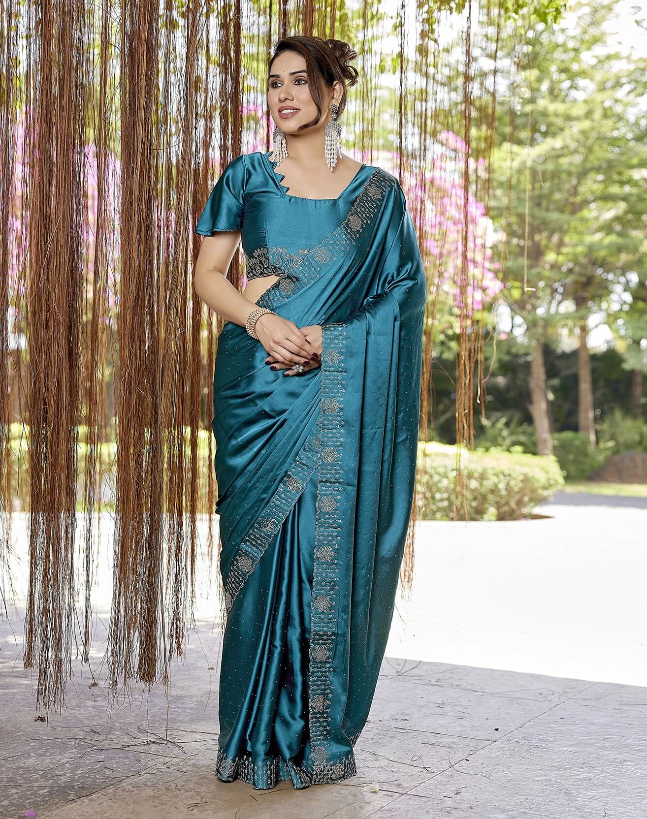     			Yashika Satin Embellished Regular Saree With Unstitched Blouse Piece ( Blue )