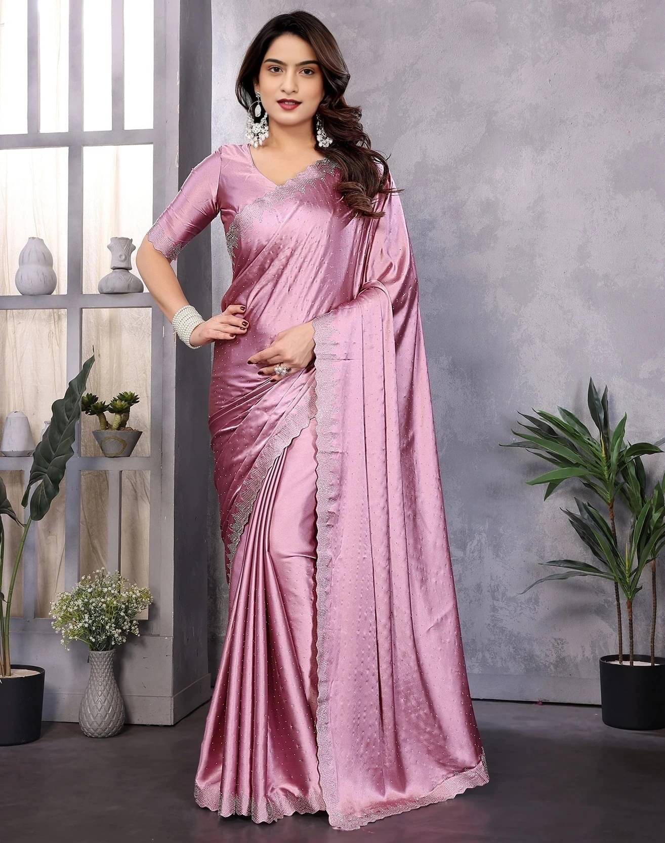     			Yashika Satin Embellished Regular Saree With Unstitched Blouse Piece ( Pink )