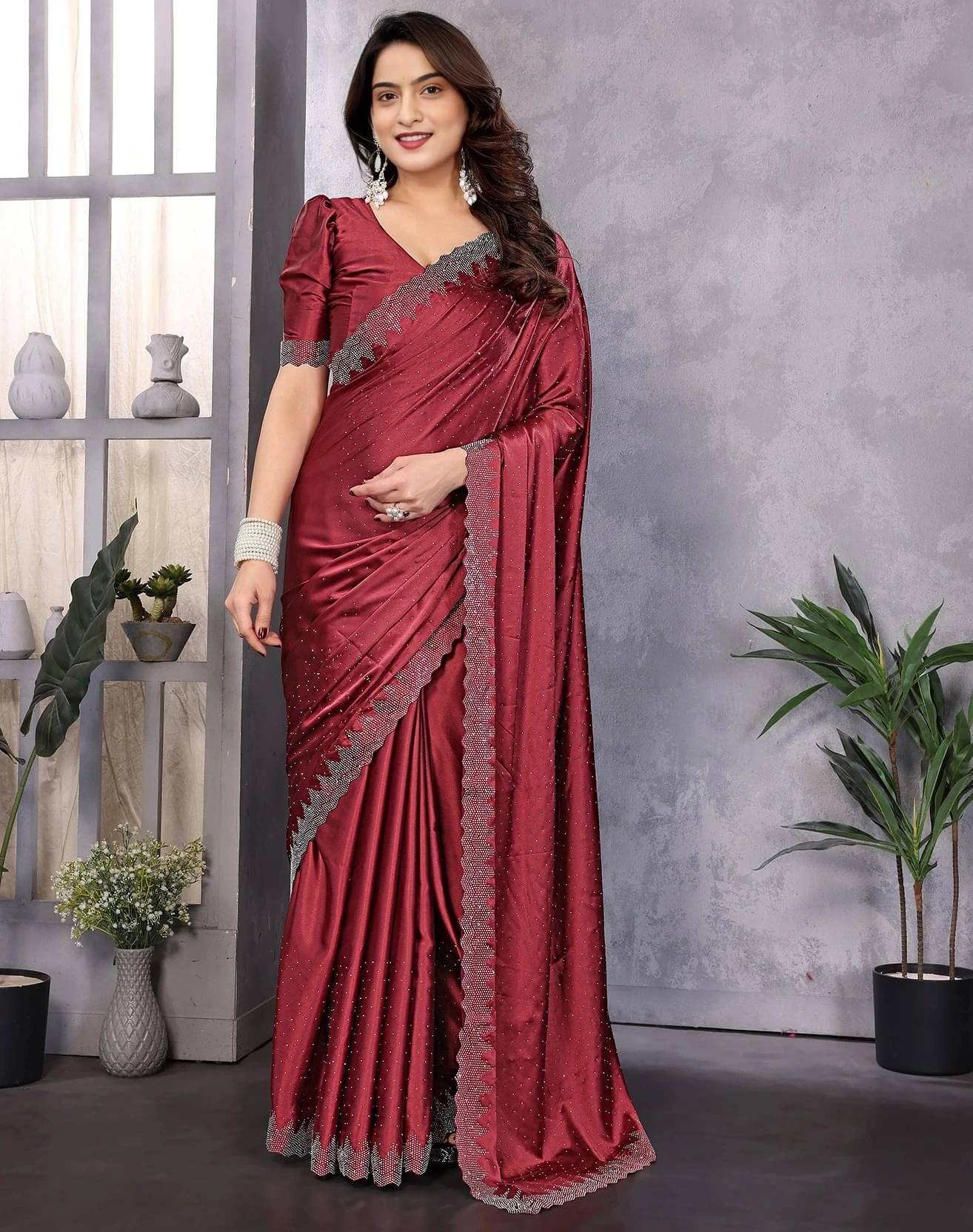     			Yashika Satin Embellished Regular Saree With Unstitched Blouse Piece ( Maroon )