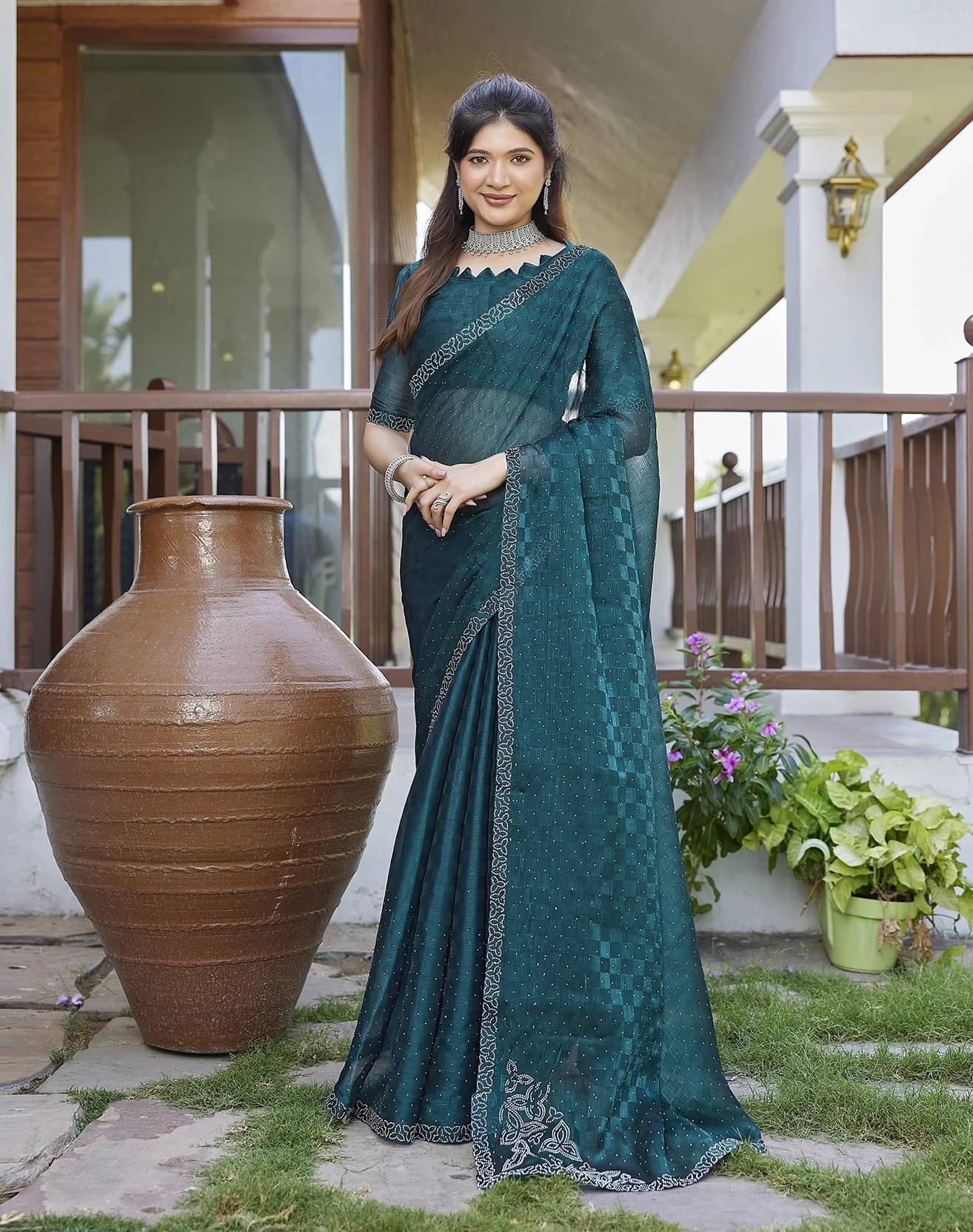     			Yashika Satin Embellished Regular Saree With Unstitched Blouse Piece ( Blue )