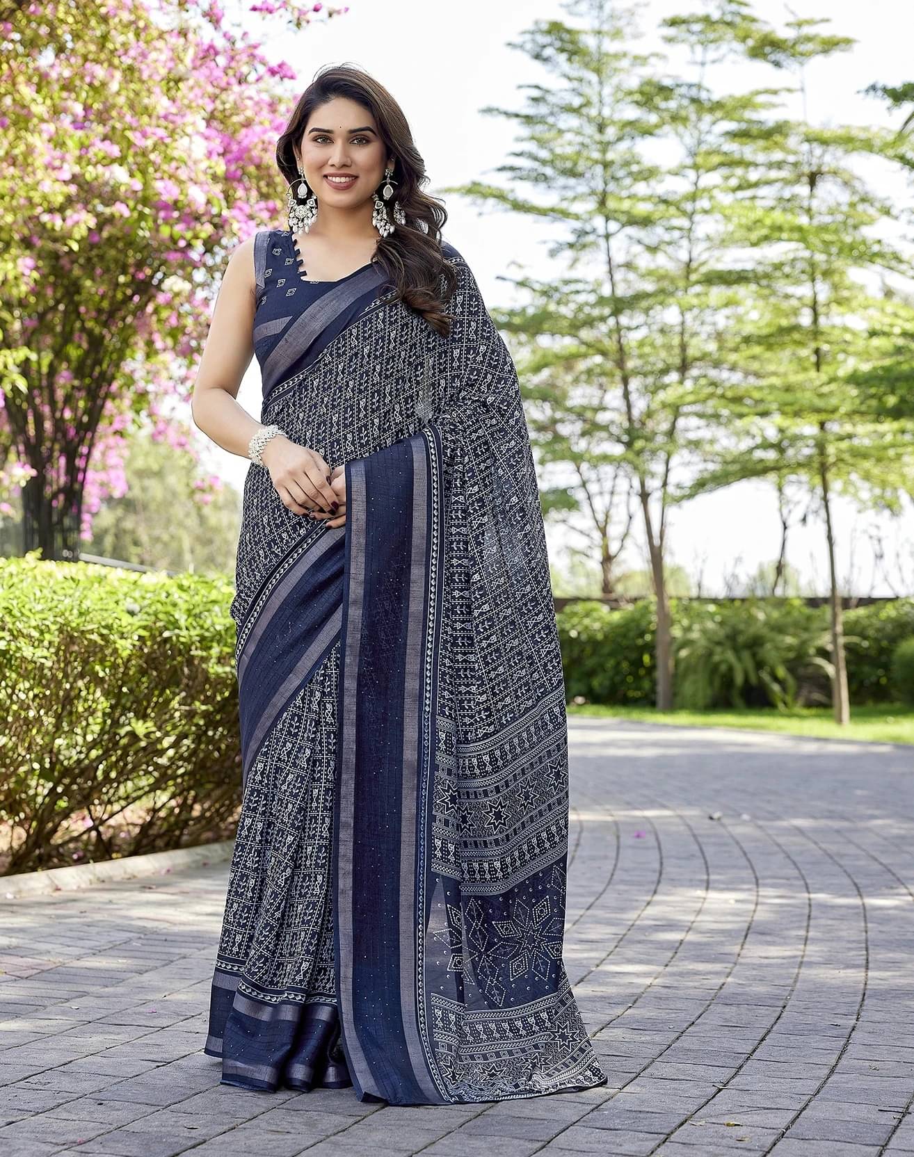     			Yashika Silk Blend Printed Banarasi saree With Unstitched Blouse Piece ( Blue )