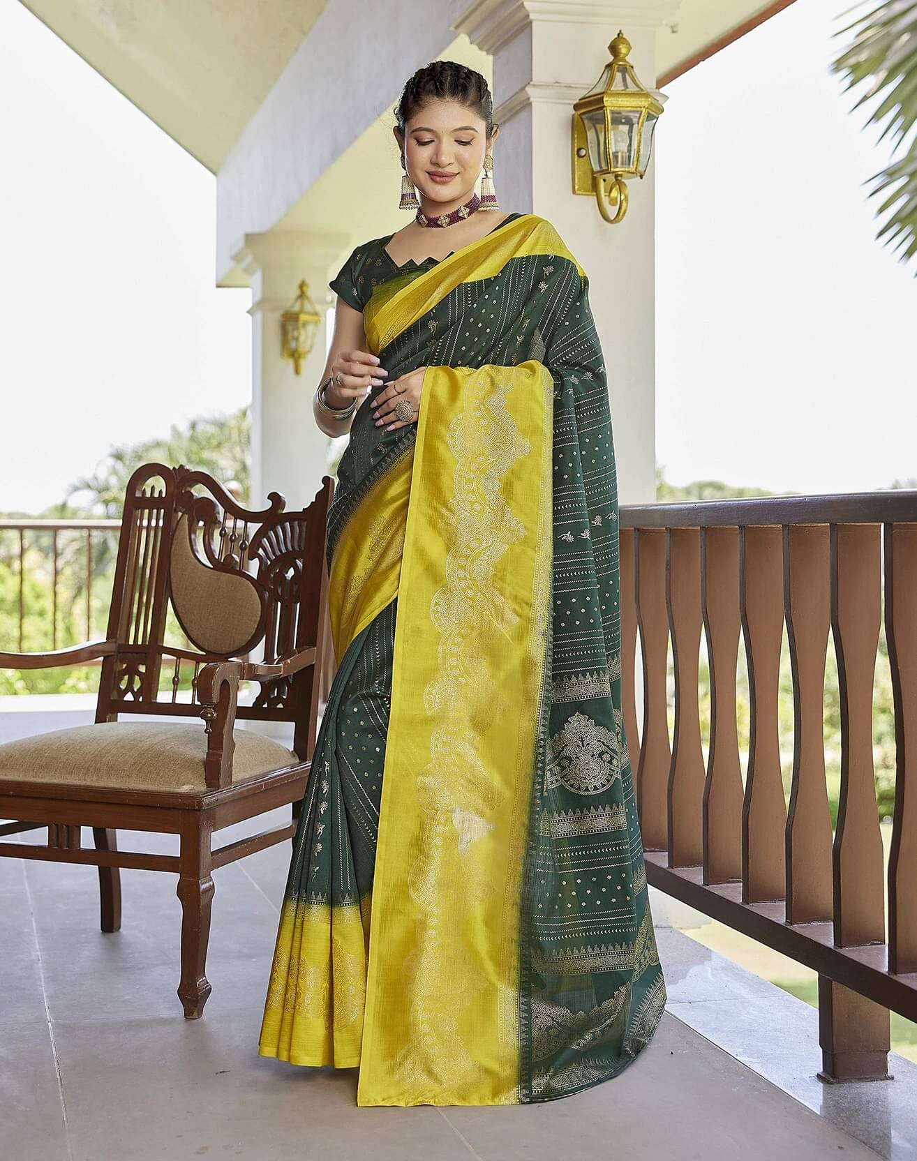     			Yashika Silk Blend Printed Banarasi saree With Unstitched Blouse Piece ( Green )