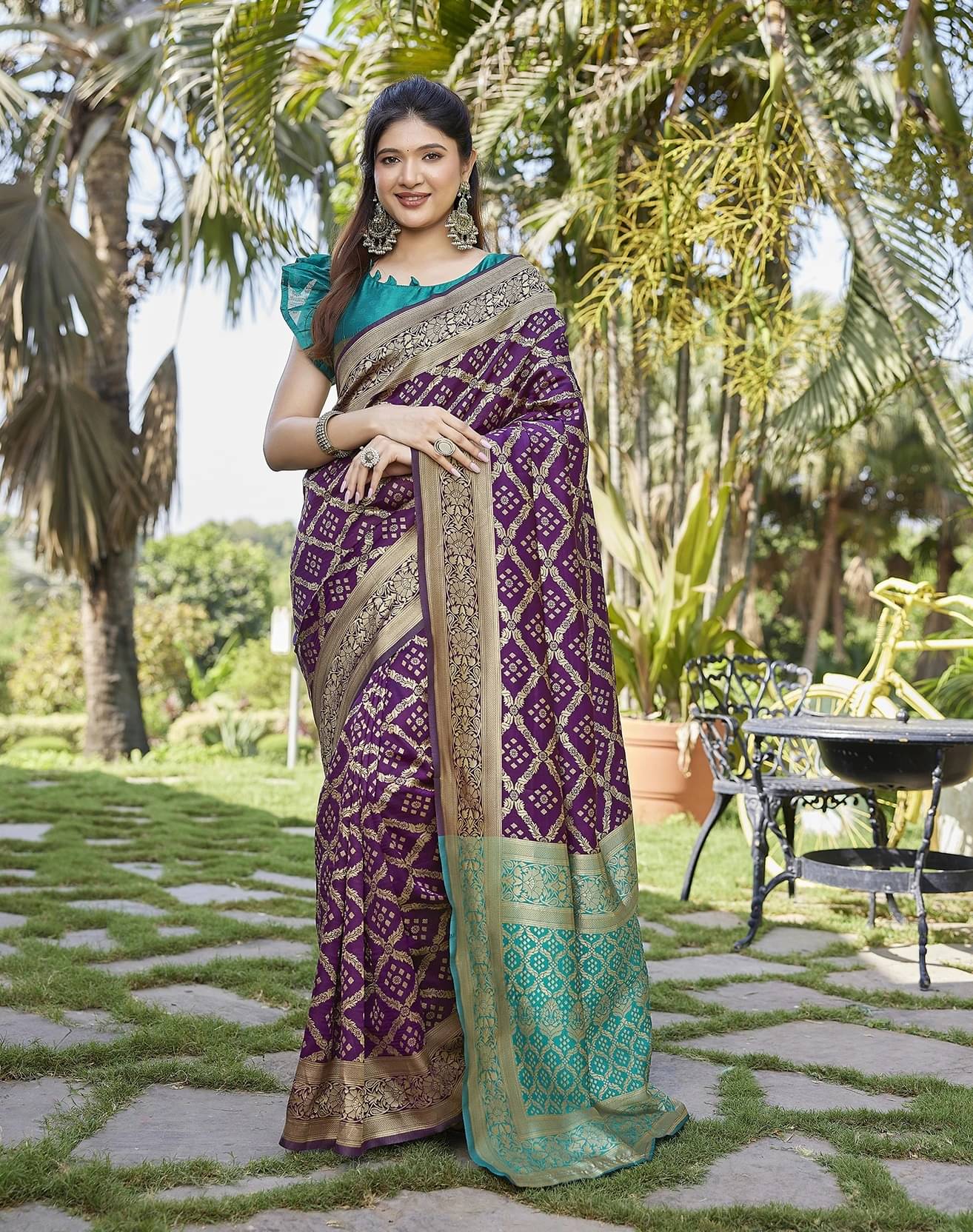Yashika Silk Blend Printed Kanjeevaram Sarees With Unstitched Blouse Piece ( Purple )     			Yashika Silk Blend Printed Kanjeevaram Sarees With Unstitched Blouse Piece ( Purple )