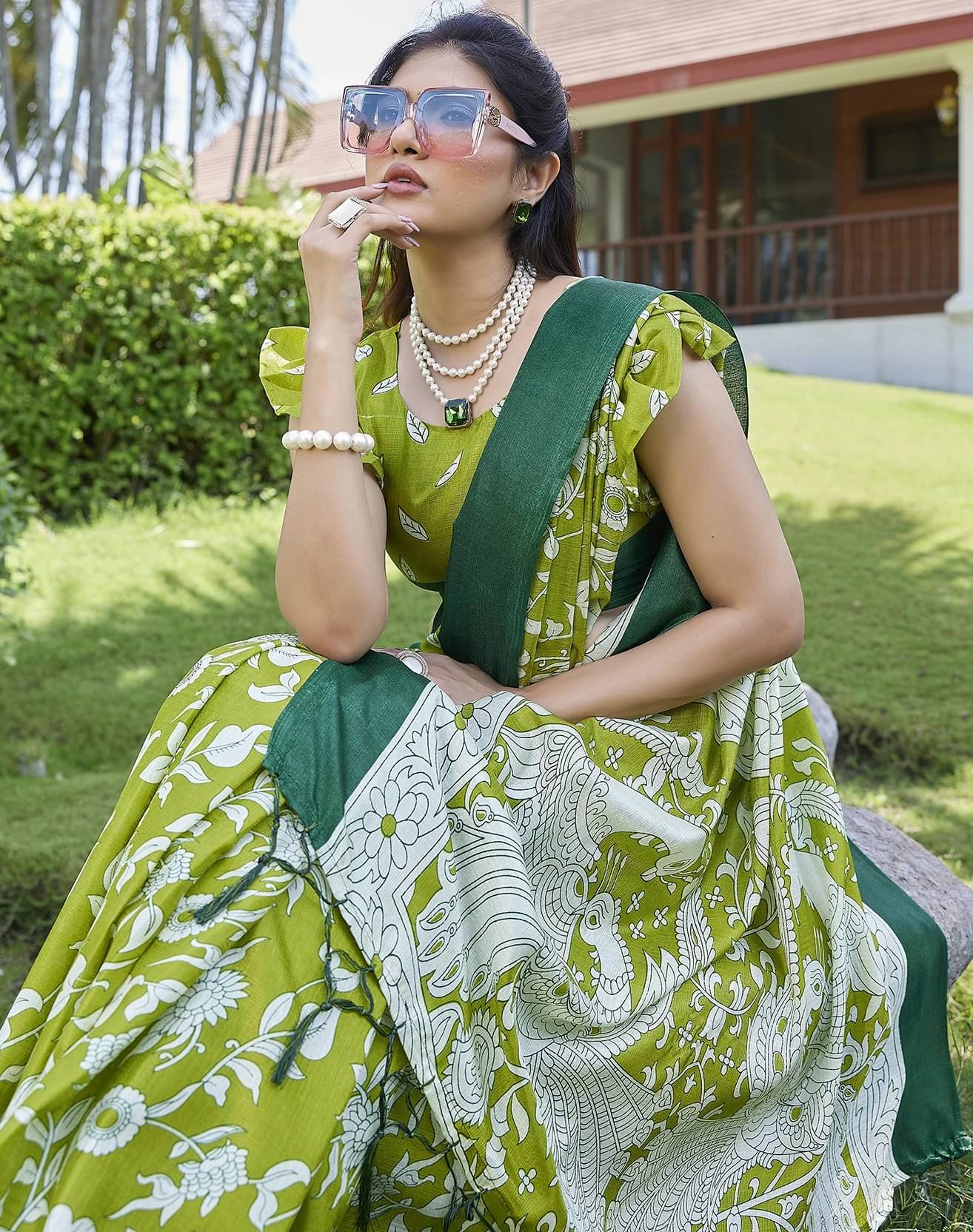    			Yashika Silk Blend Printed Regular Saree With Unstitched Blouse Piece ( Green )