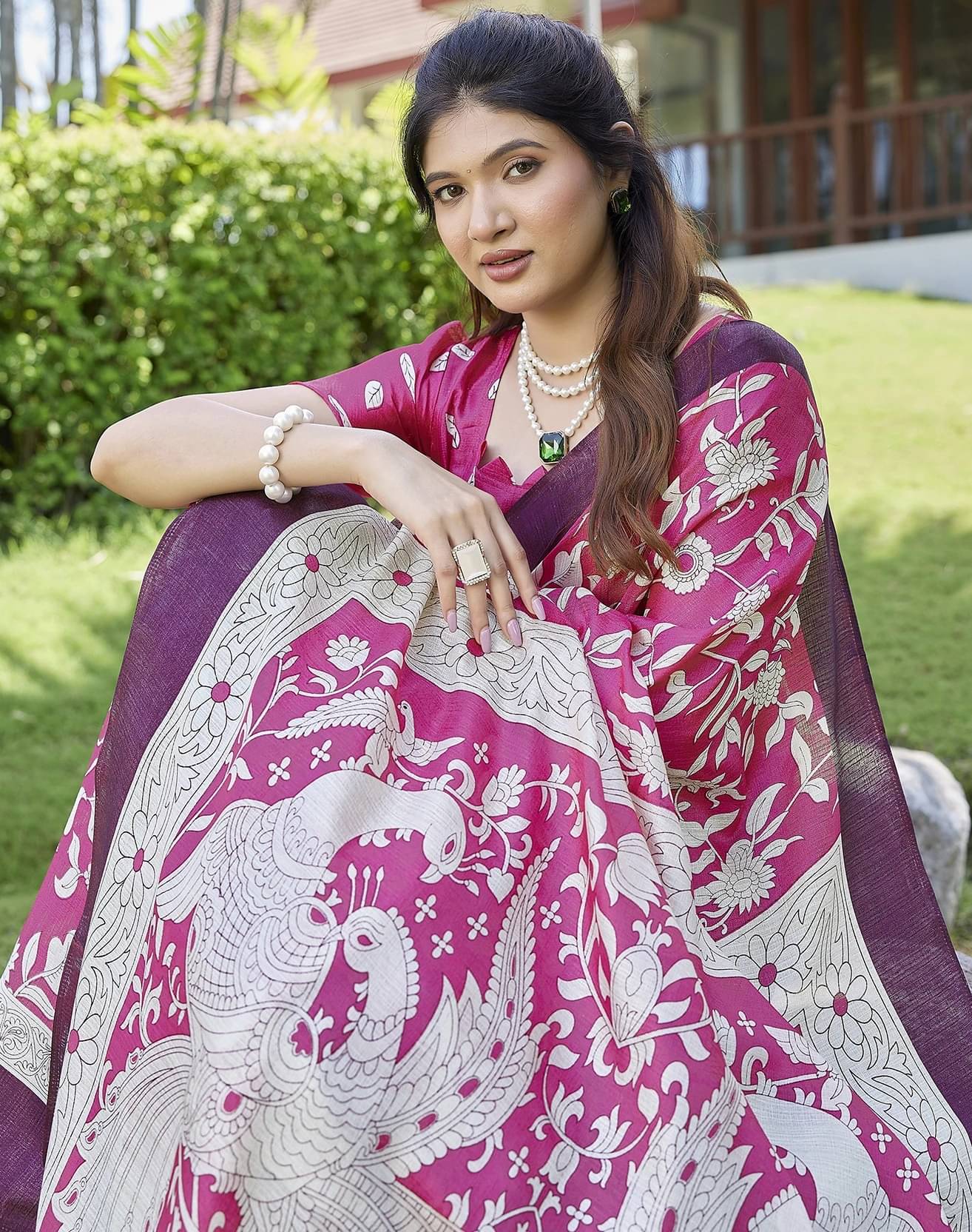     			Yashika Silk Blend Printed Regular Saree With Unstitched Blouse Piece ( Pink )