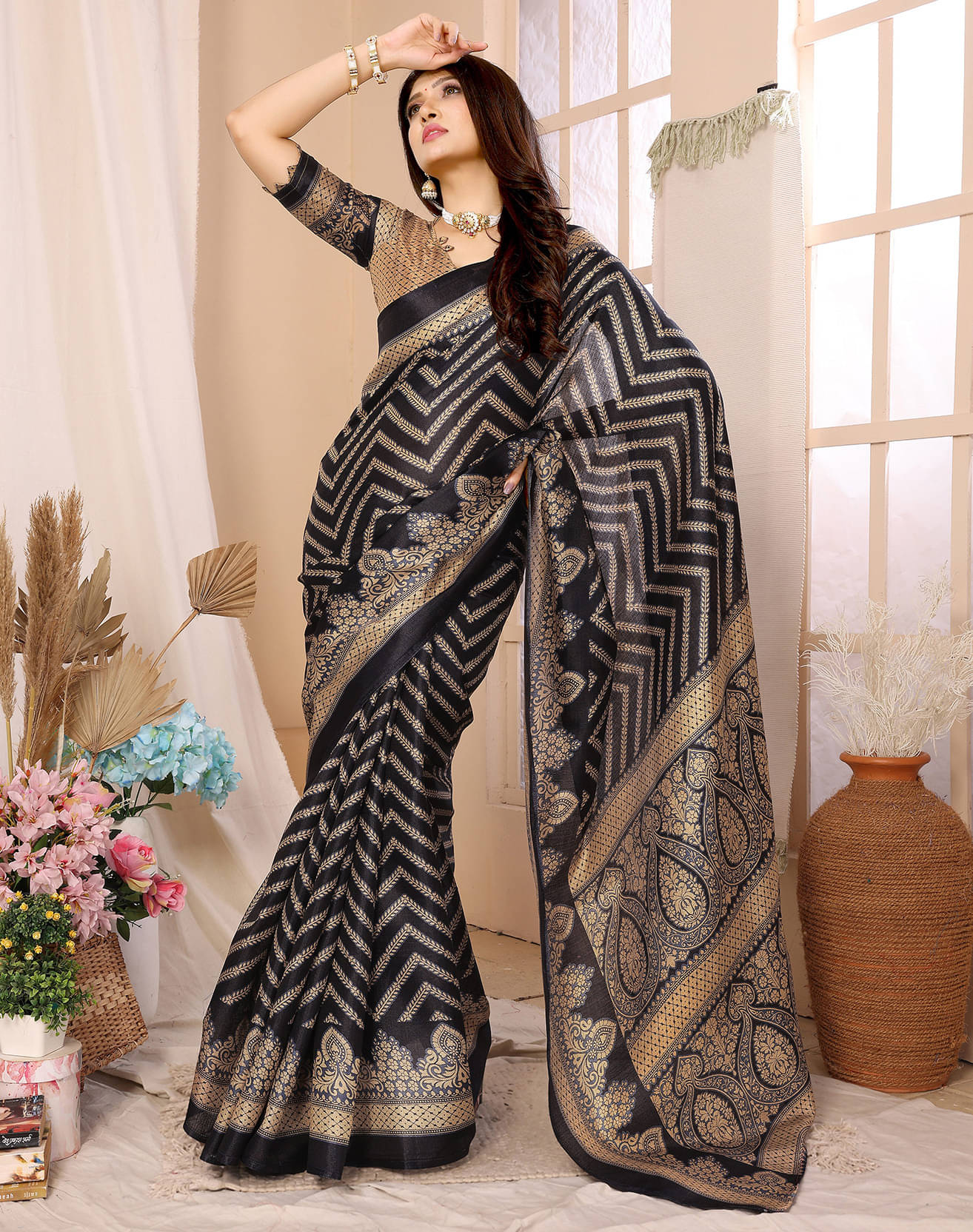 Yashika Silk Blend Printed Regular Saree With Unstitched Blouse Piece ( Black )     			Yashika Silk Blend Printed Regular Saree With Unstitched Blouse Piece ( Black )
