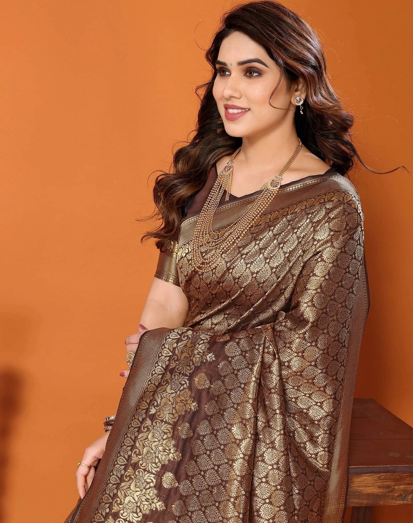     			Yashika Silk Blend Self Design Kanjeevaram Sarees With Unstitched Blouse Piece ( Brown )
