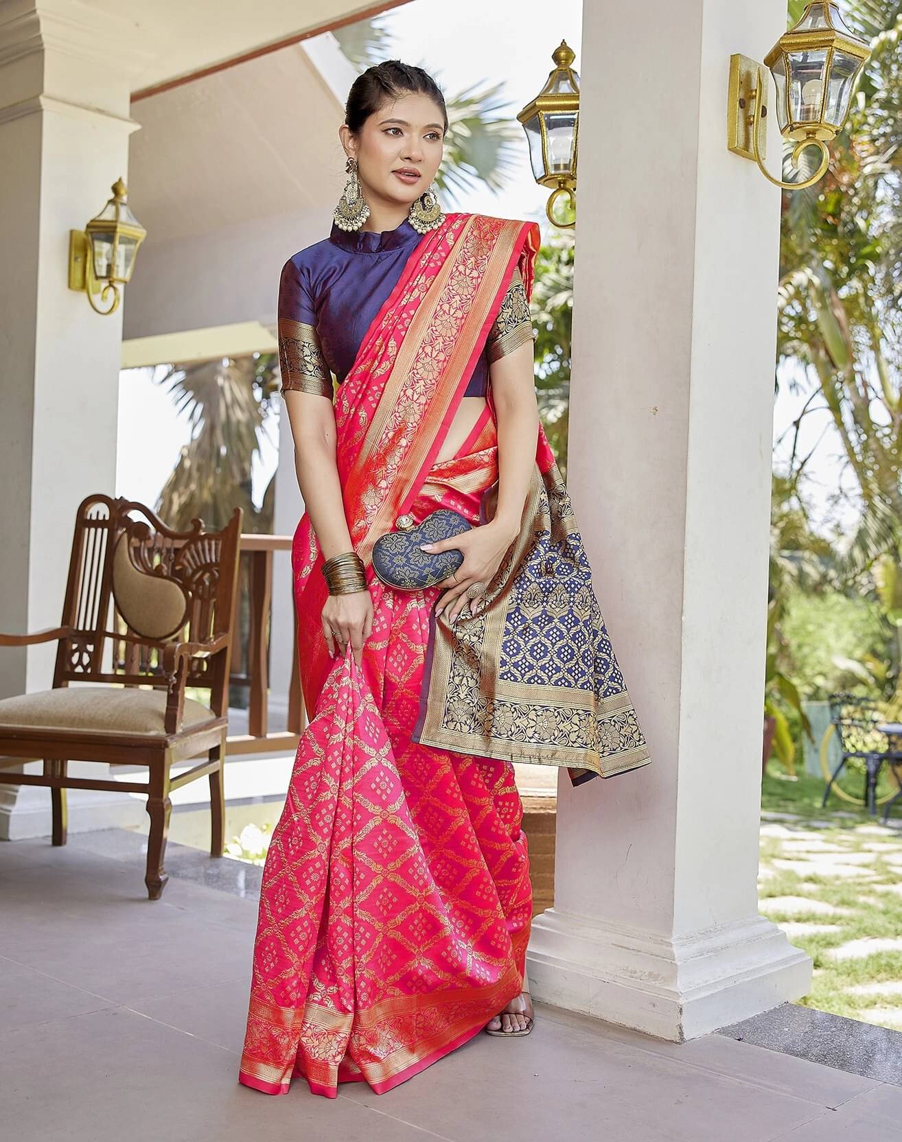 Yashika Silk Blend Self Design Kanjeevaram Sarees With Unstitched Blouse Piece ( Pink )     			Yashika Silk Blend Self Design Kanjeevaram Sarees With Unstitched Blouse Piece ( Pink )