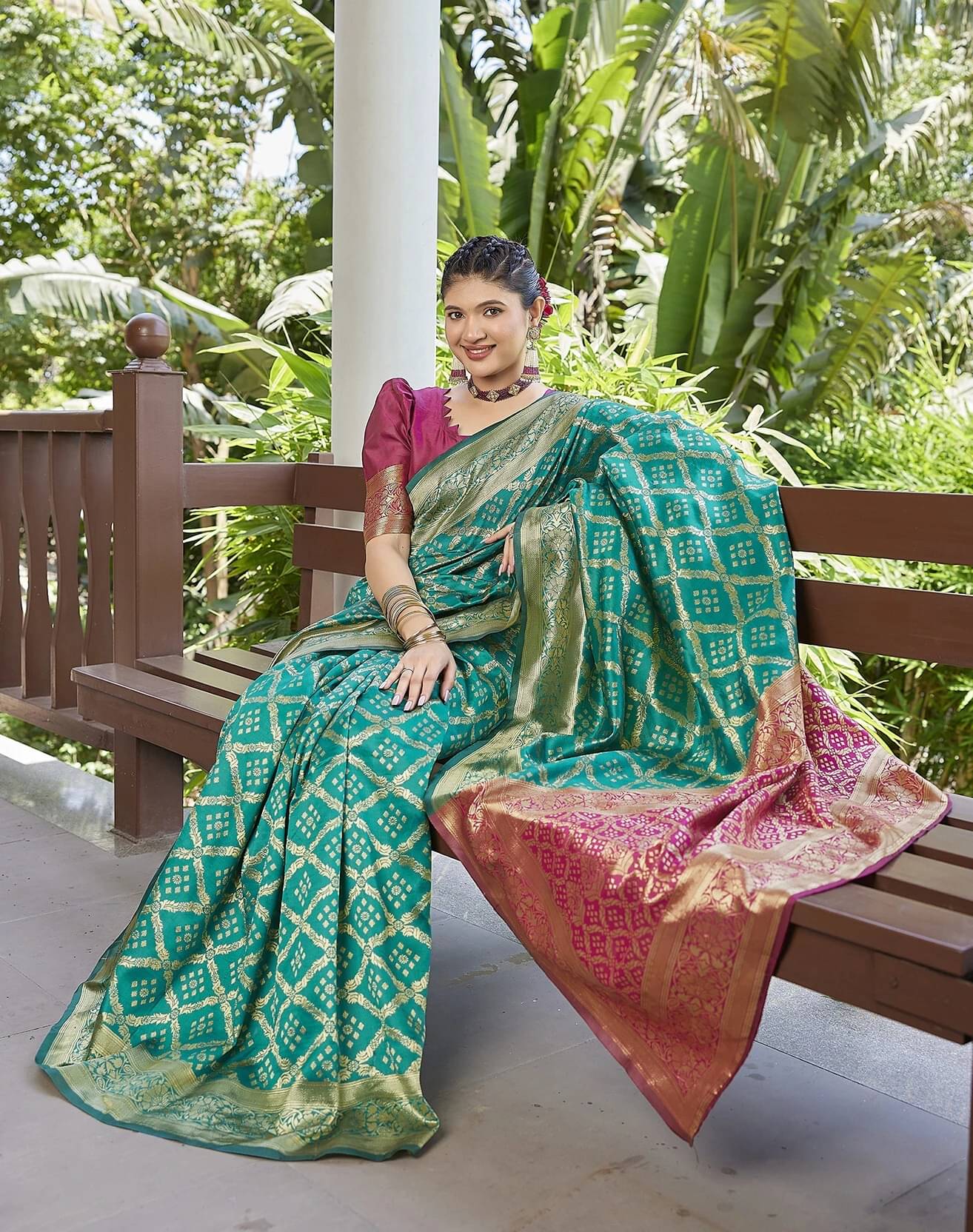     			Yashika Silk Blend Self Design Kanjeevaram Sarees With Unstitched Blouse Piece ( Blue )