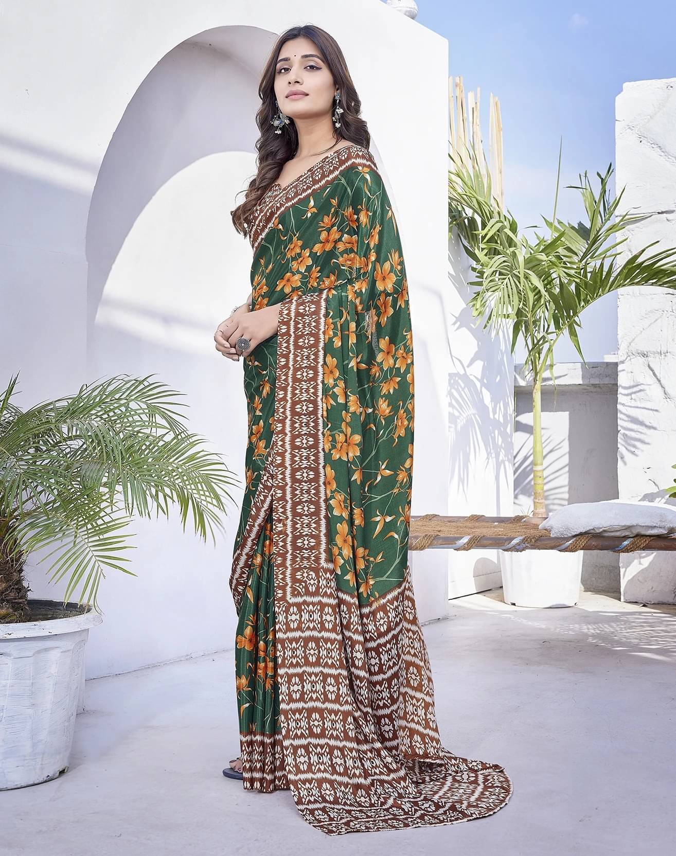 Yashika Silk Printed Regular Saree With Unstitched Blouse Piece ( Green ) Yashika Silk Printed Regular Saree With Unstitched Blouse Piece ( Green )