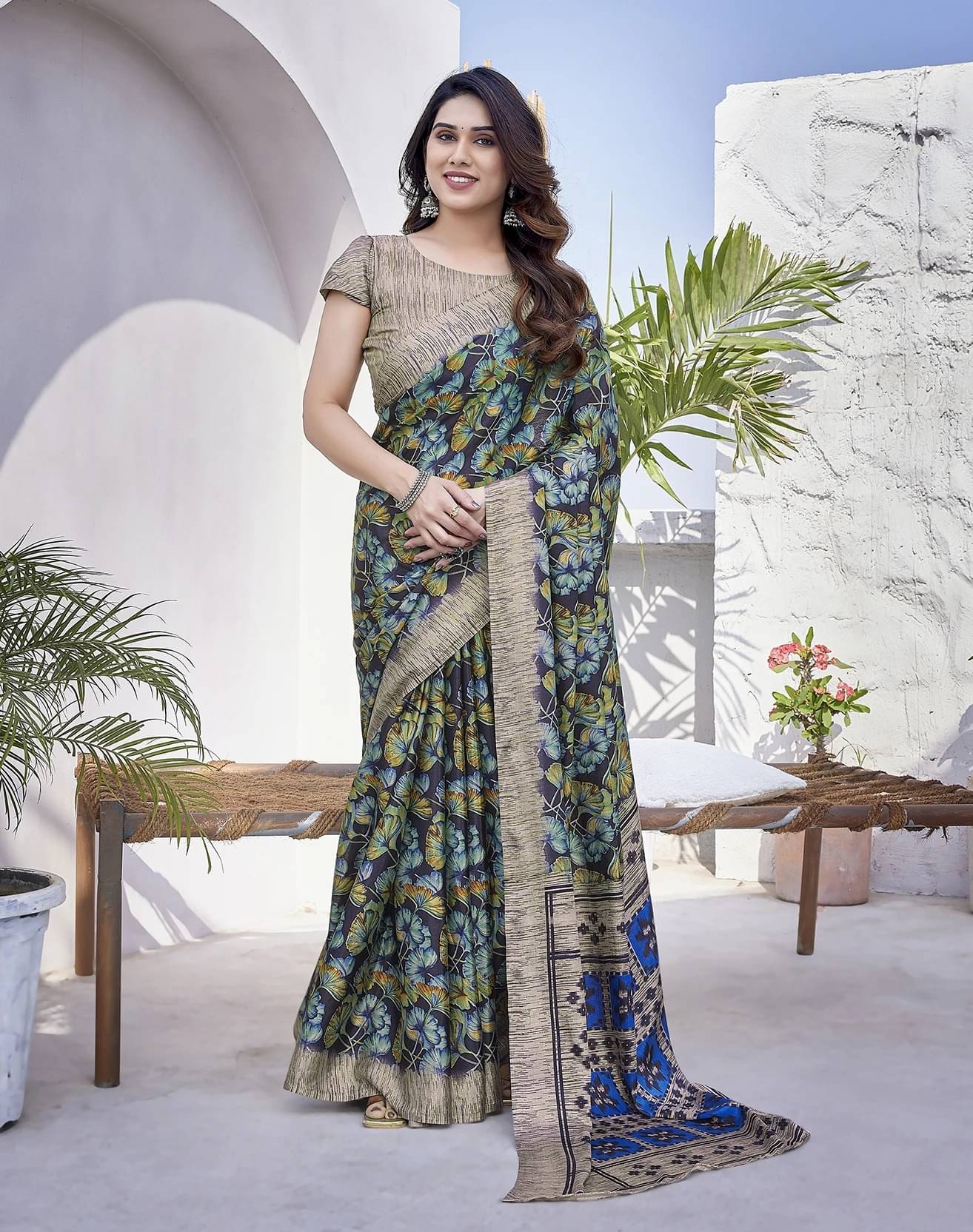 Yashika Silk Printed Regular Saree With Unstitched Blouse Piece ( Black )     			Yashika Silk Printed Regular Saree With Unstitched Blouse Piece ( Black )