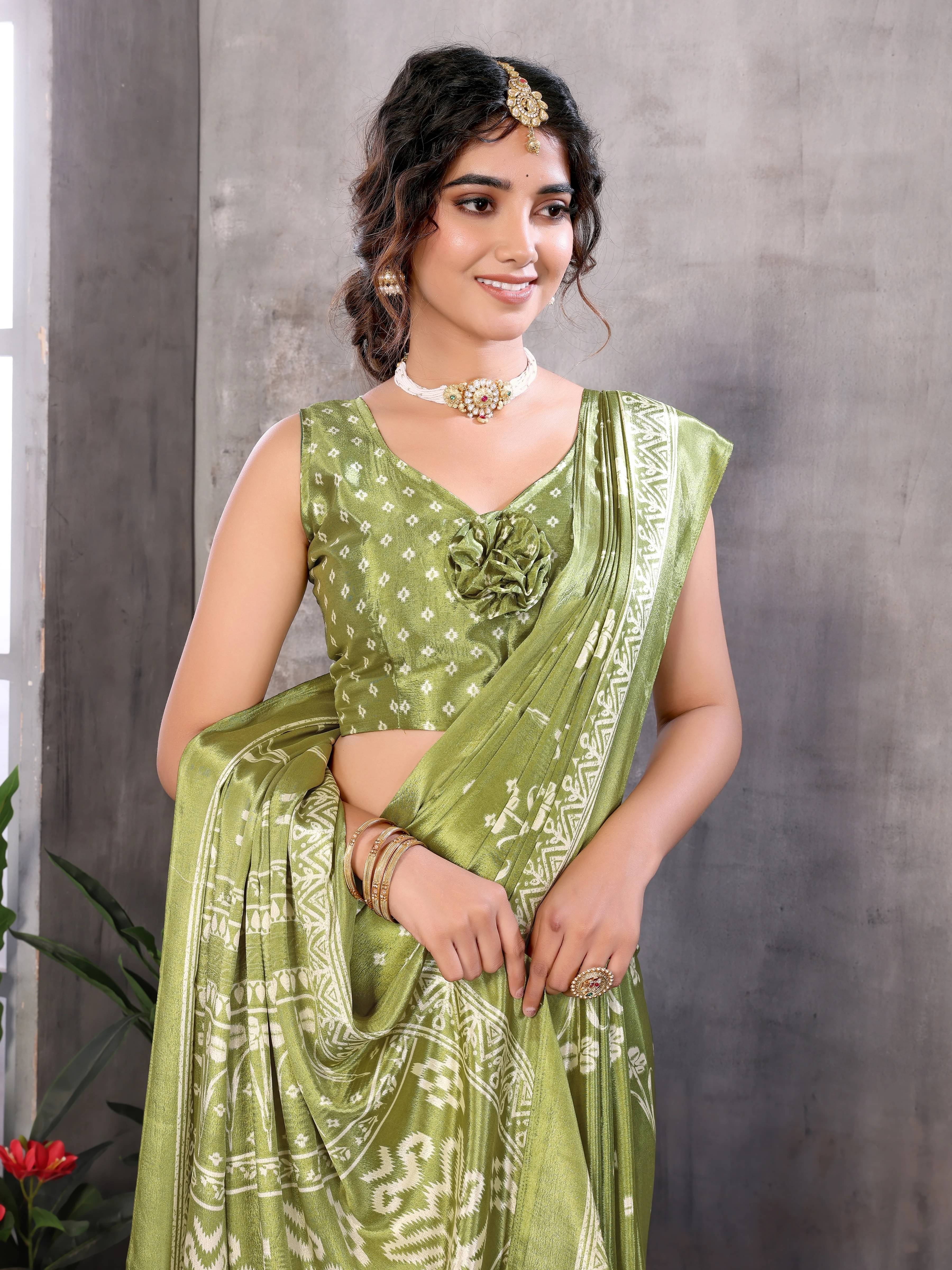     			Yashika Silk Printed Regular Saree With Unstitched Blouse Piece ( Green )