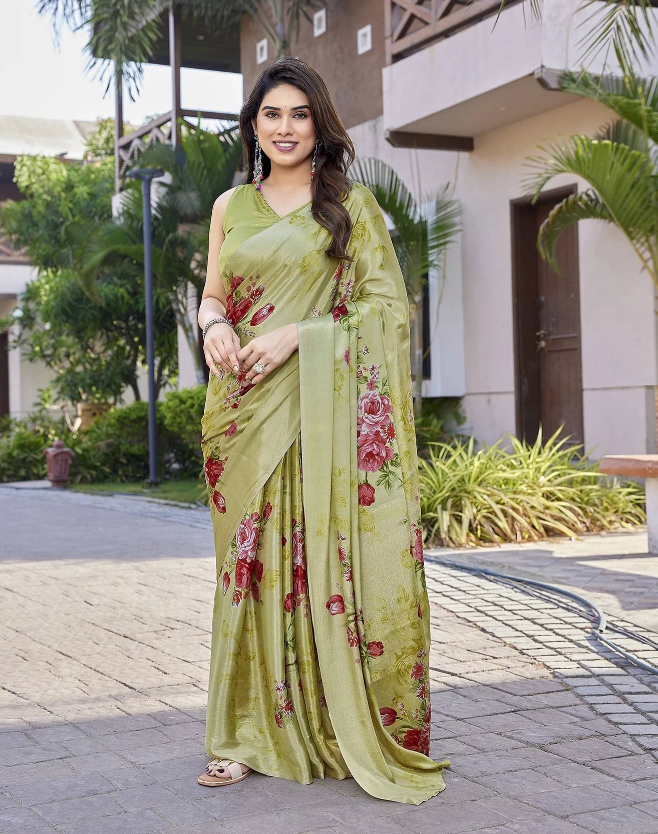 Yashika Silk Printed Regular Saree With Unstitched Blouse Piece ( Green ) Yashika Silk Printed Regular Saree With Unstitched Blouse Piece ( Green )