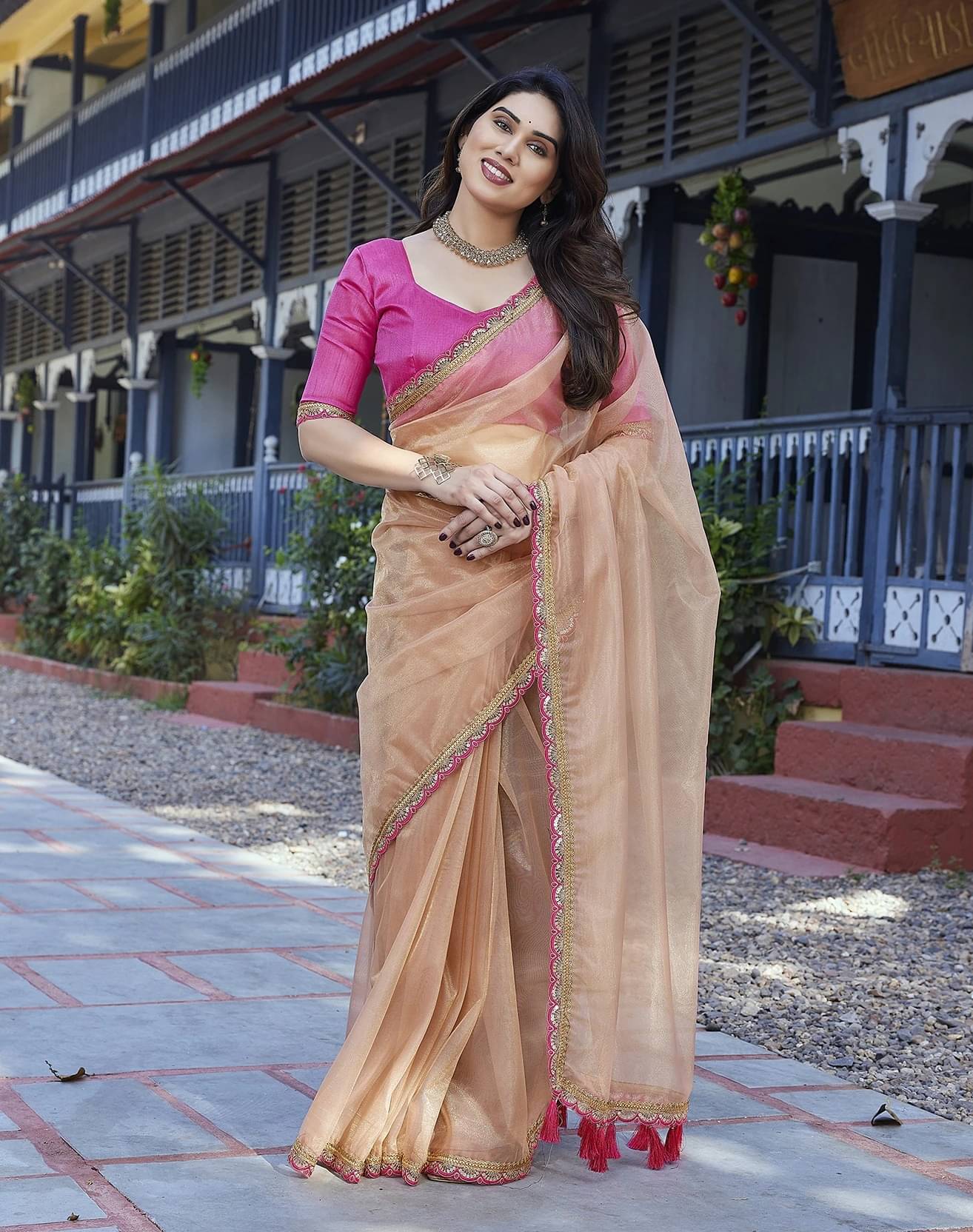     			Yashika Tissue Printed Regular Saree With Unstitched Blouse Piece ( Gold )