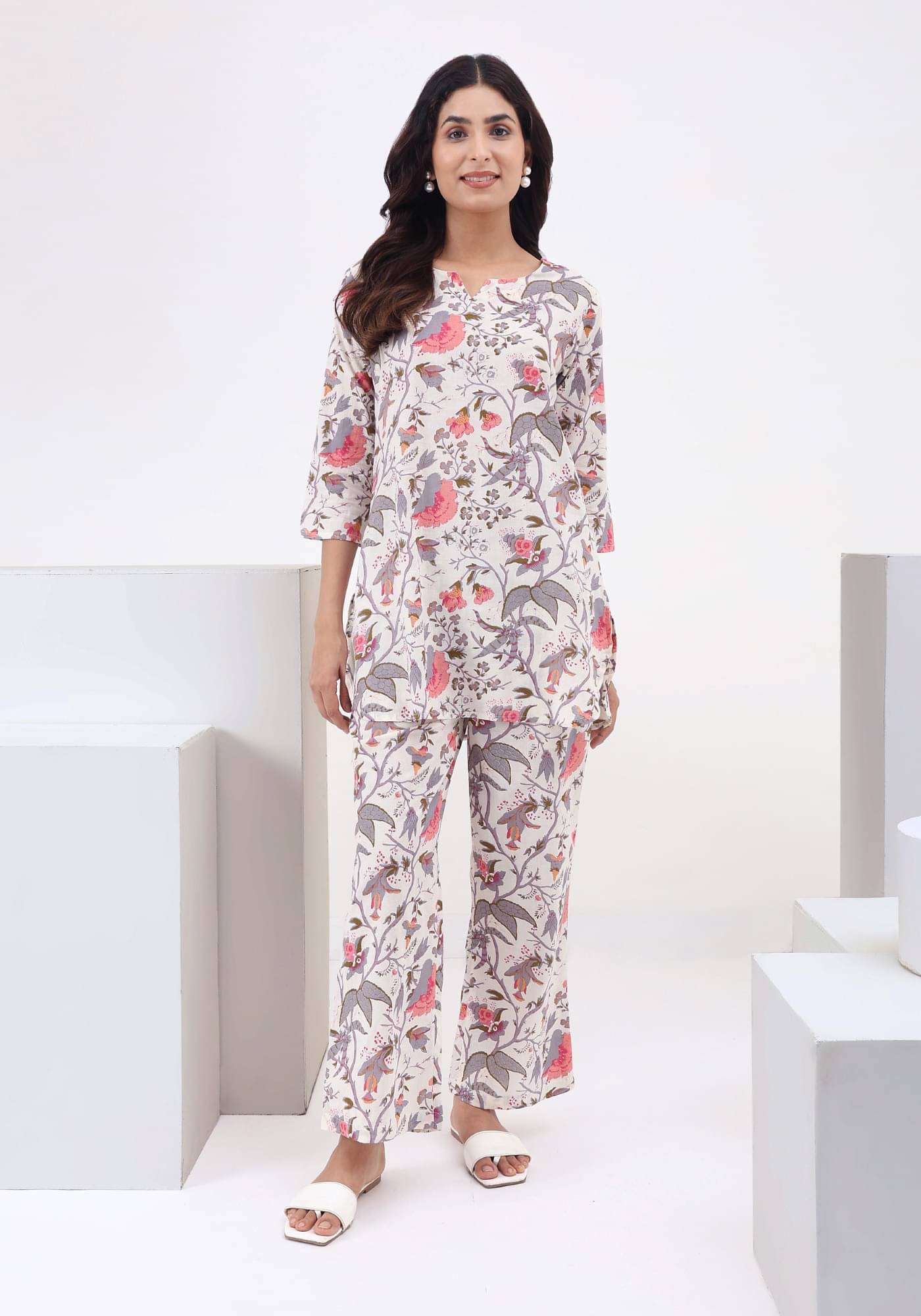     			Flavia Creation Women Printed Top With Trousers Co-Ord Set ( Multicolor )