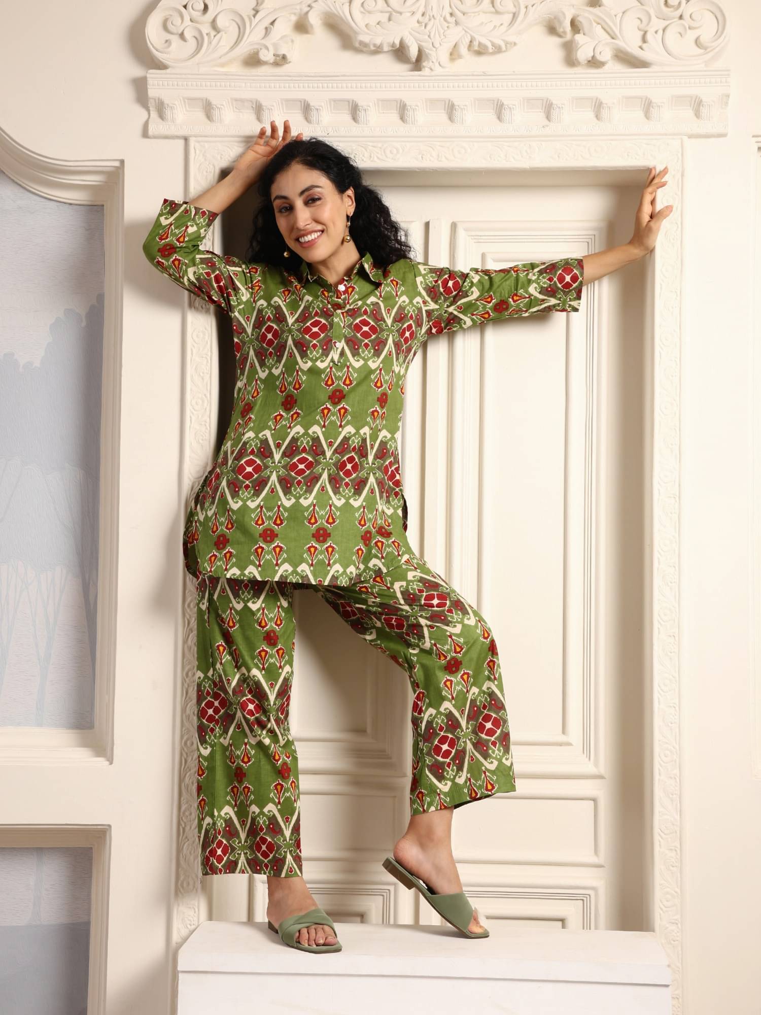     			Flavia Creation Women Printed Top With Trousers Co-Ord Set ( Multicolor )