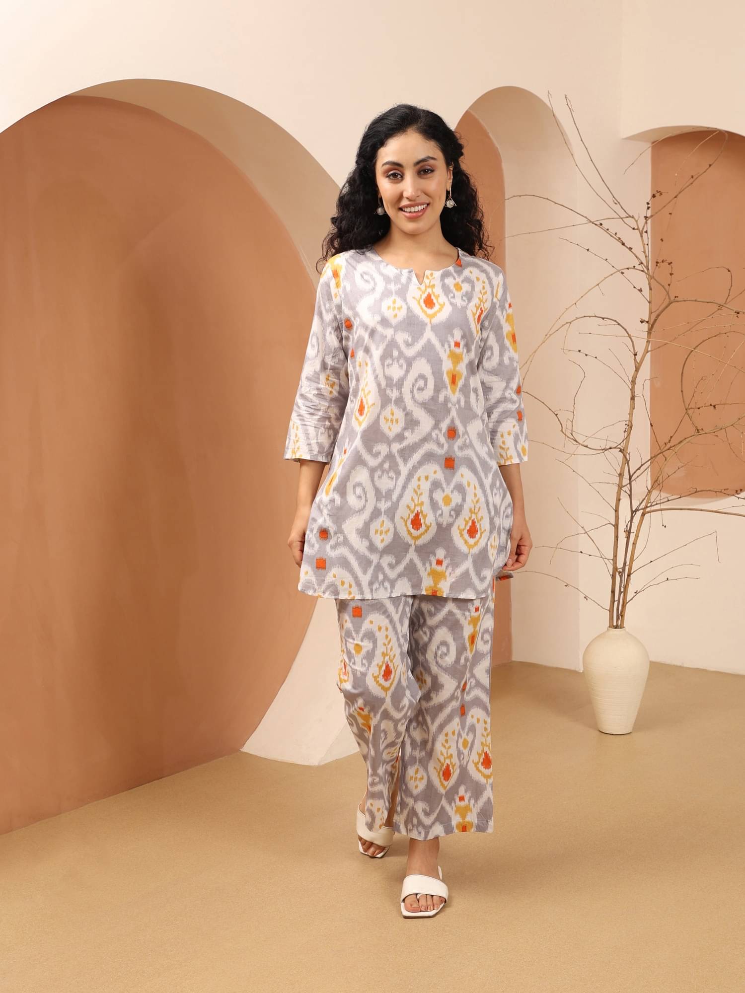     			Flavia Creation Women Printed Top With Trousers Co-Ord Set ( Multicolor )