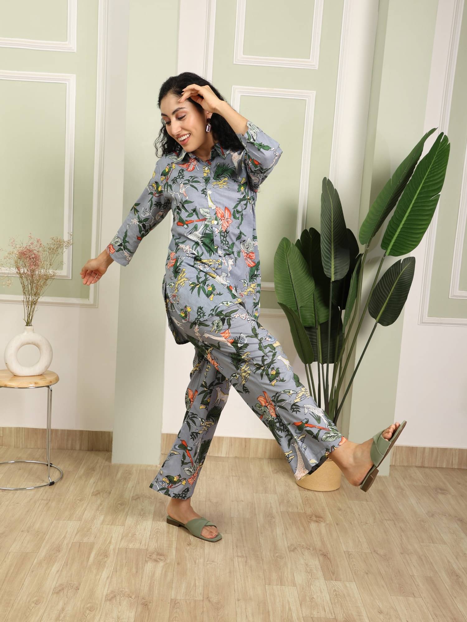     			Flavia Creation Women Printed Top With Trousers Co-Ord Set ( Multicolor )