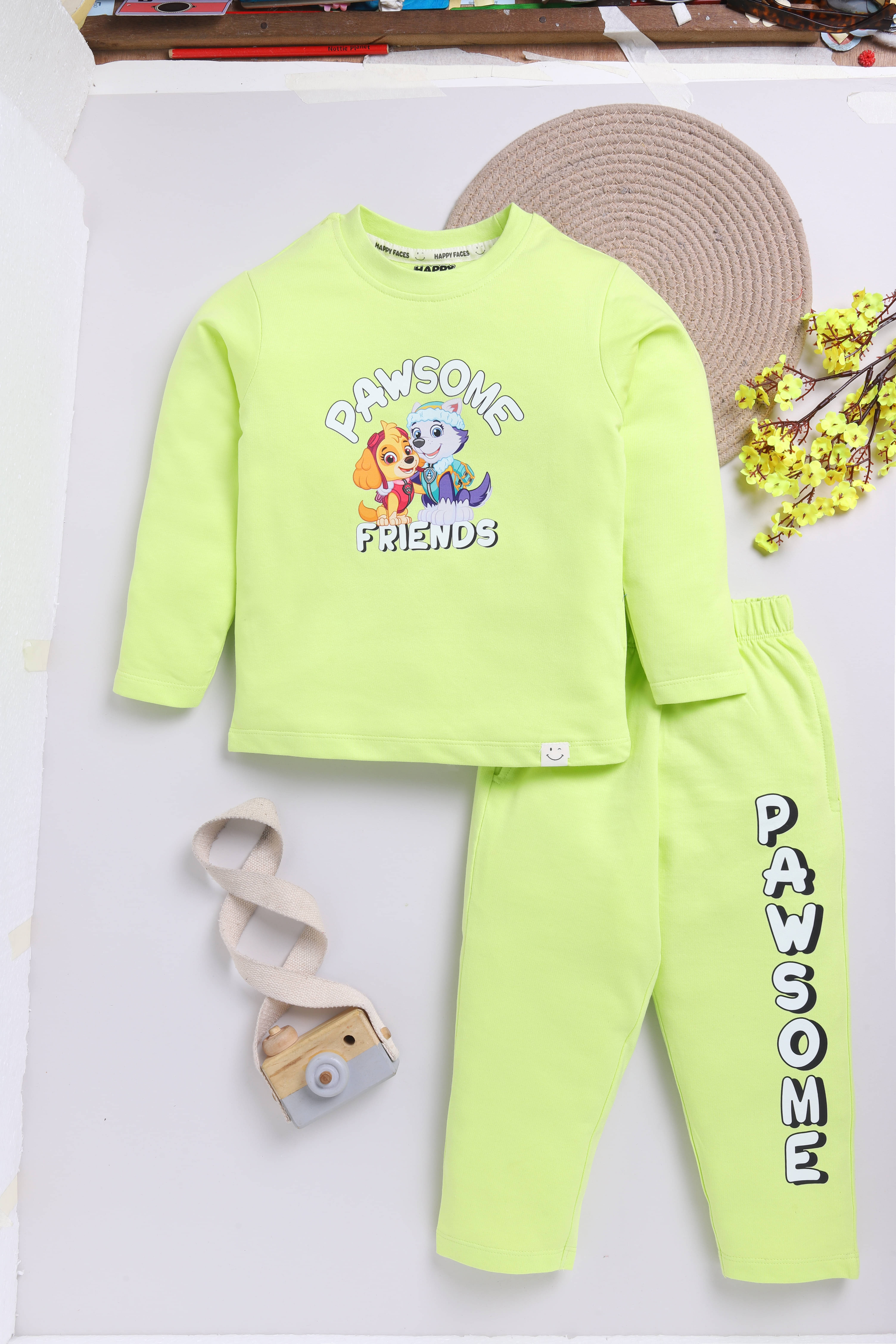     			HAPPY FACES Pack of 1 Girls 100% Cotton T-shirt & Pants ( Green )