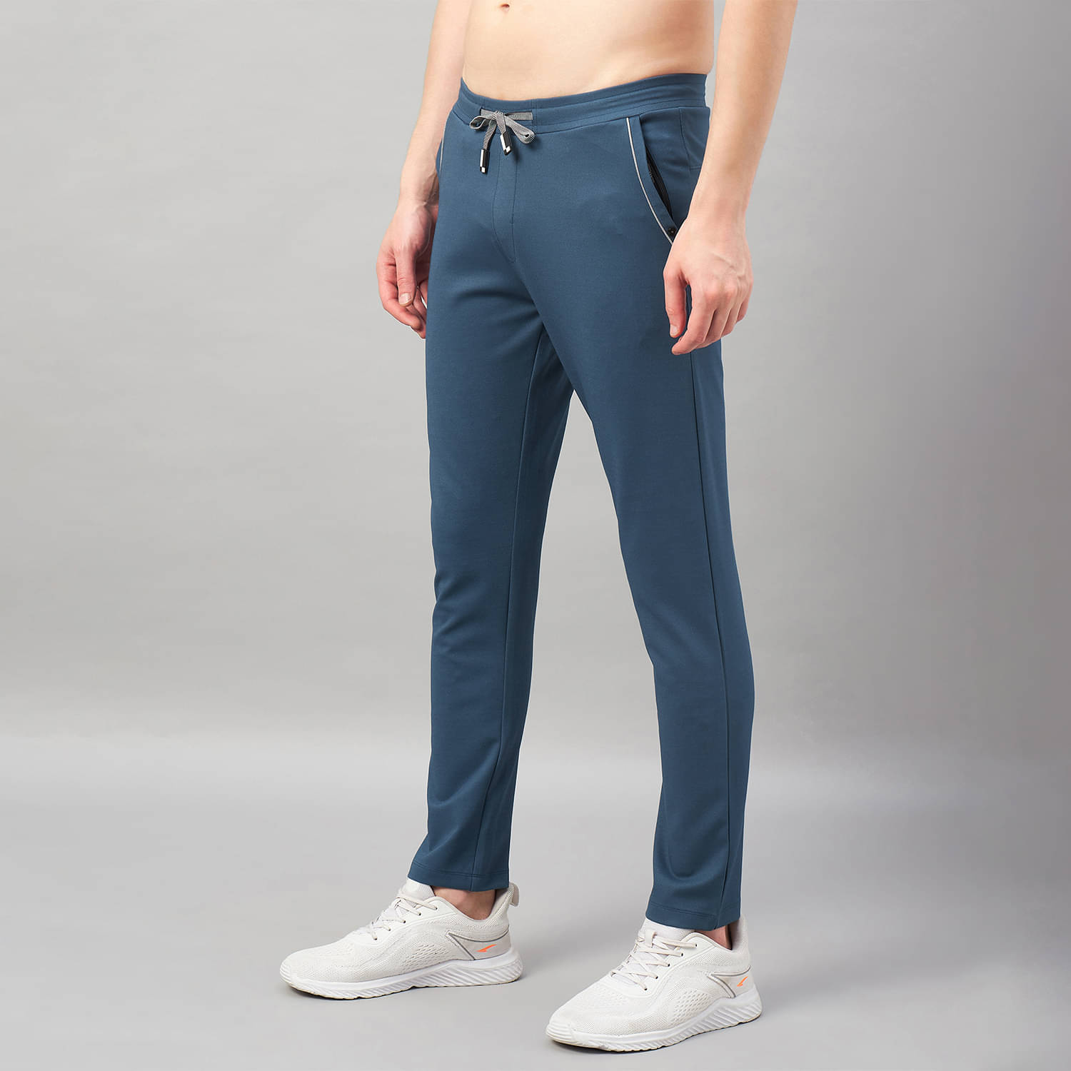 Mountain colours Blue Polyester Men's Trackpants ( Pack of 1 ) Mountain colours Blue Polyester Men's Trackpants ( Pack of 1 )