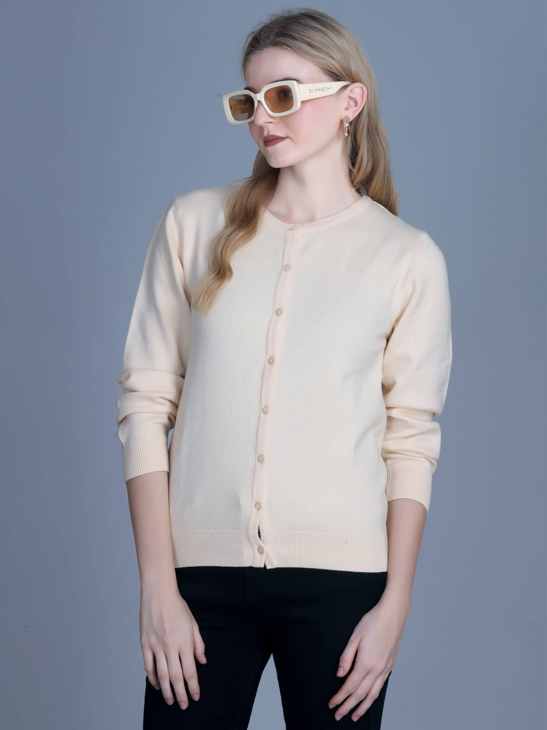     			OBAAN Acrylic Round Neck Women's Buttoned Cardigans - Off White ( Pack of 1 )