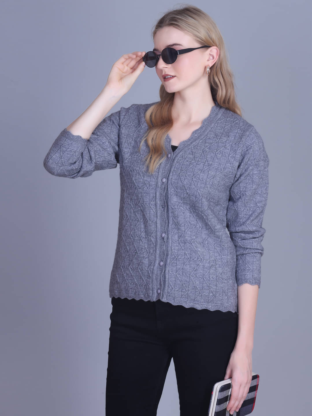     			OBAAN Acrylic V Neck Women's Buttoned Cardigans - Grey ( Pack of 1 )