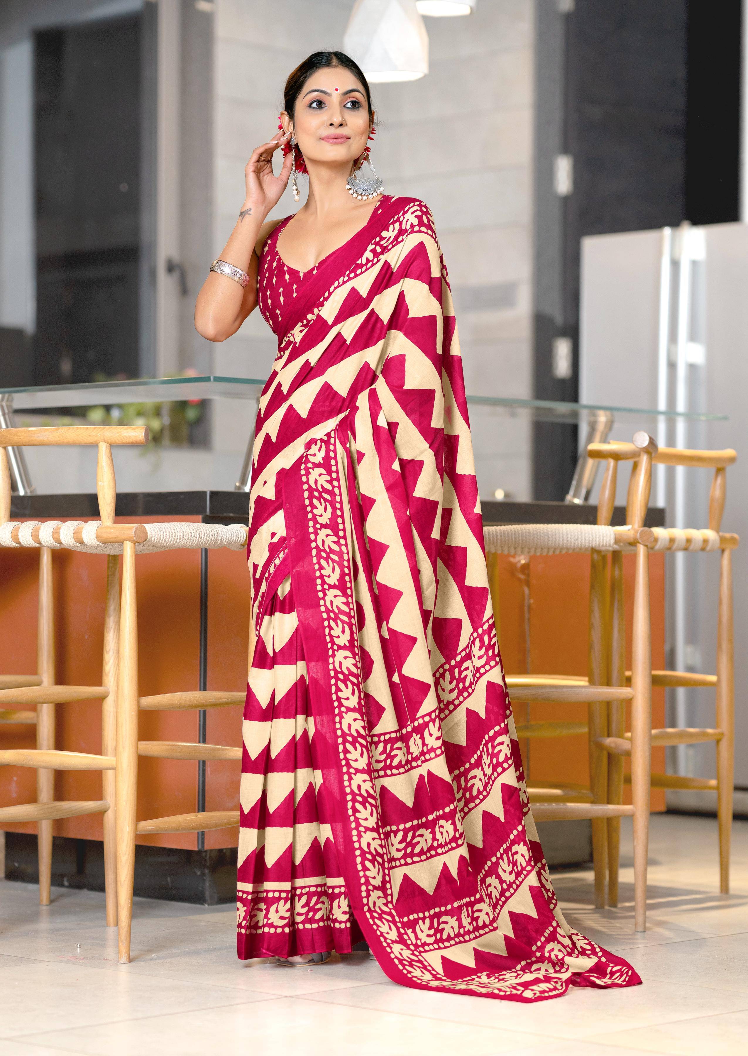     			PANZORA Cotton Solid Regular Saree Without Blouse Piece ( Pink )