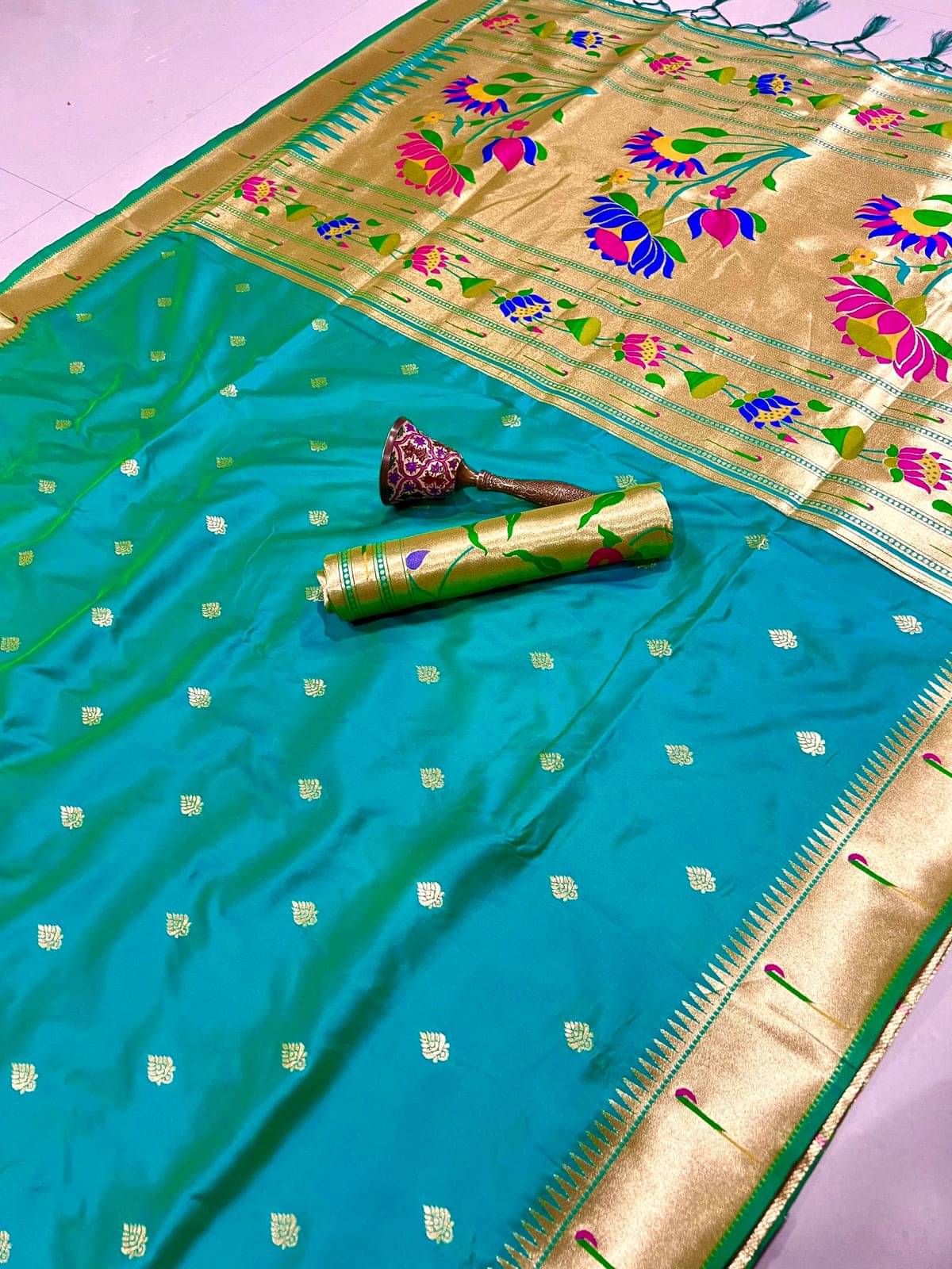     			PANZORA Silk Solid Regular Saree Without Blouse Piece ( Aqua Blue )