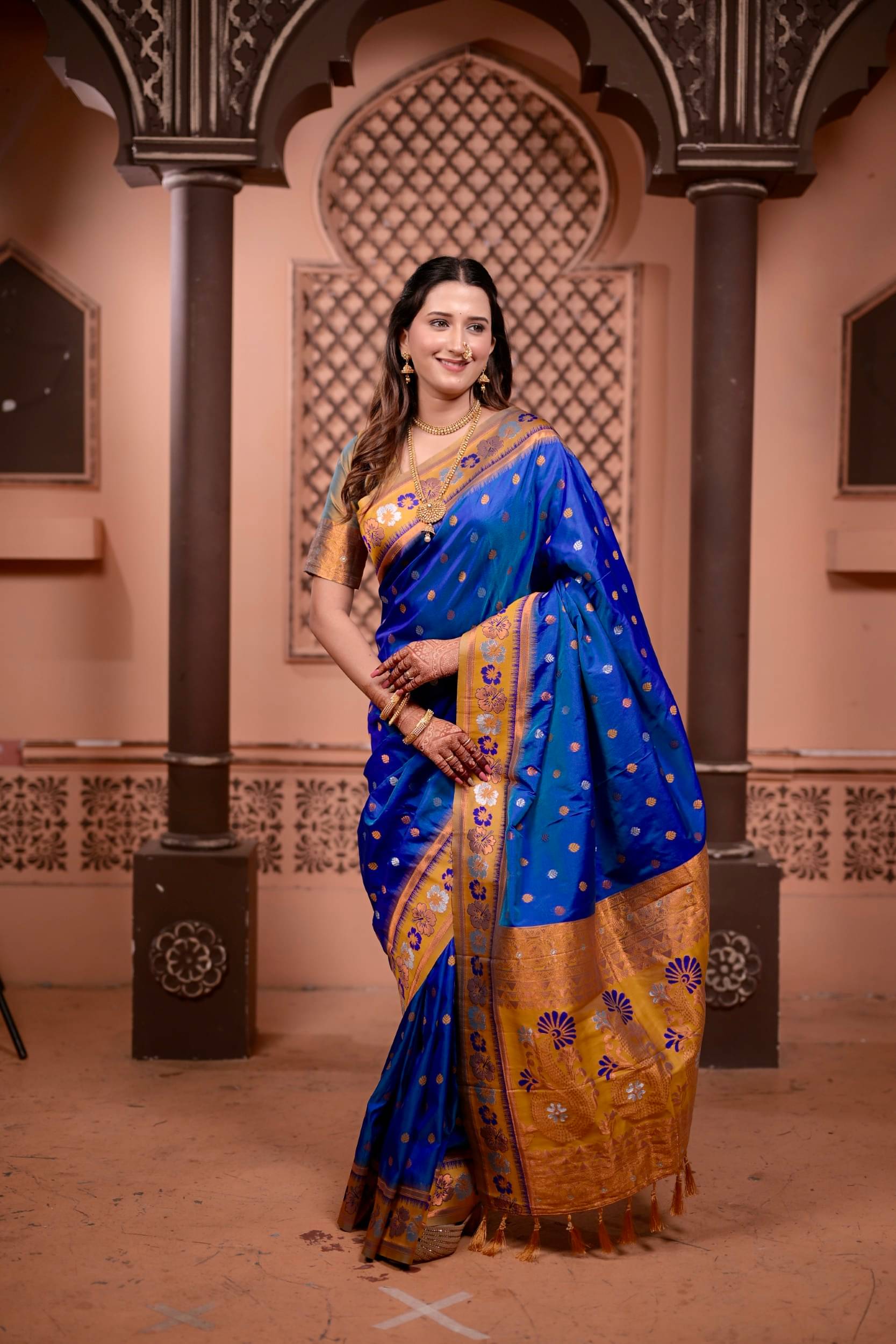     			PANZORA Silk Solid Regular Saree Without Blouse Piece ( Blue )