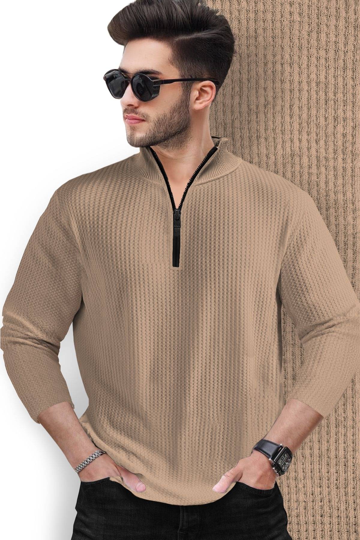 Tripr Men Cotton Blend Regular Fit Solid T-Shirt ( Beige )     			Tripr Men Cotton Blend Regular Fit Solid T-Shirt ( Beige )